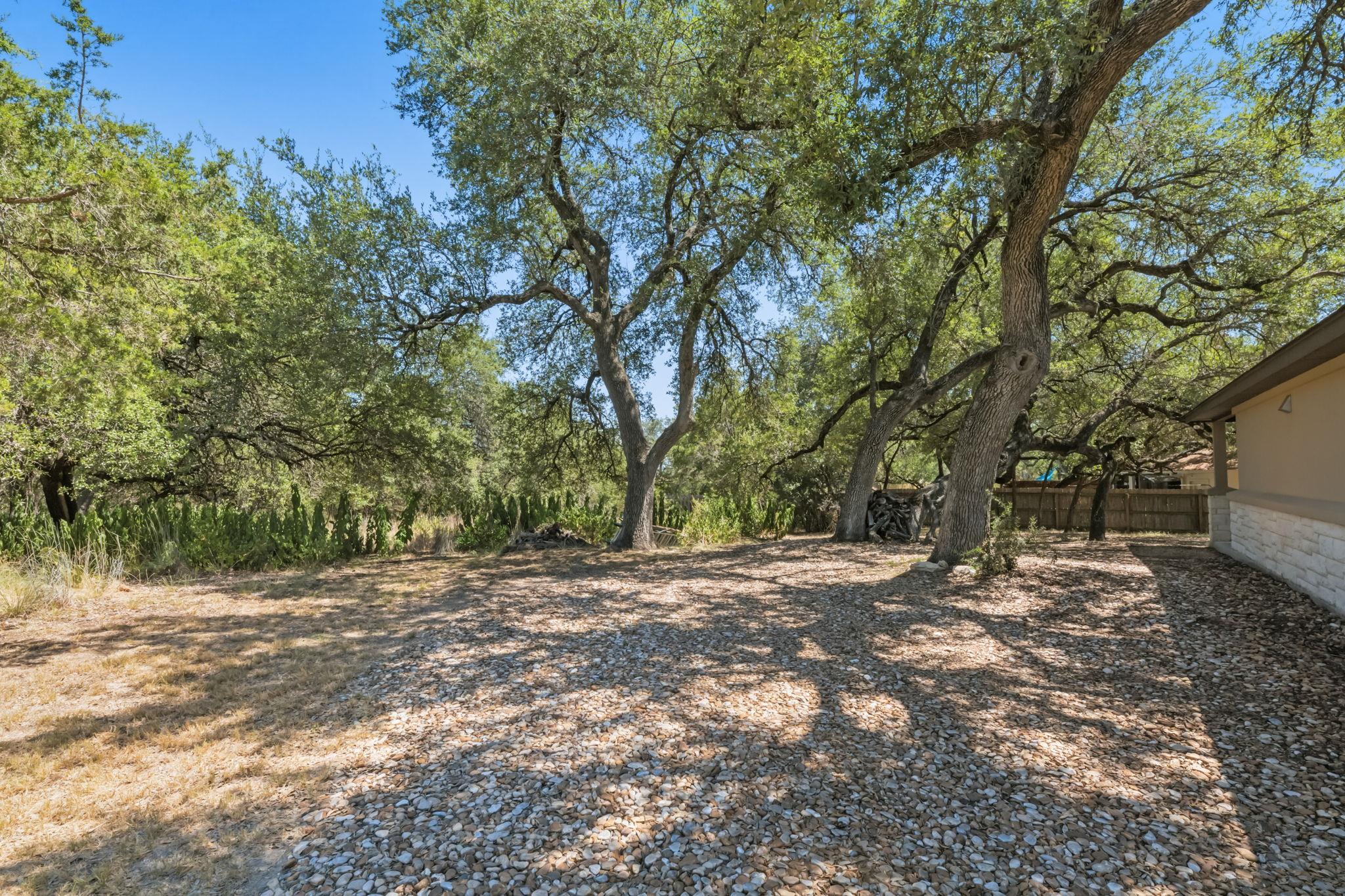 18817 Kelly Dr Property Photo 39