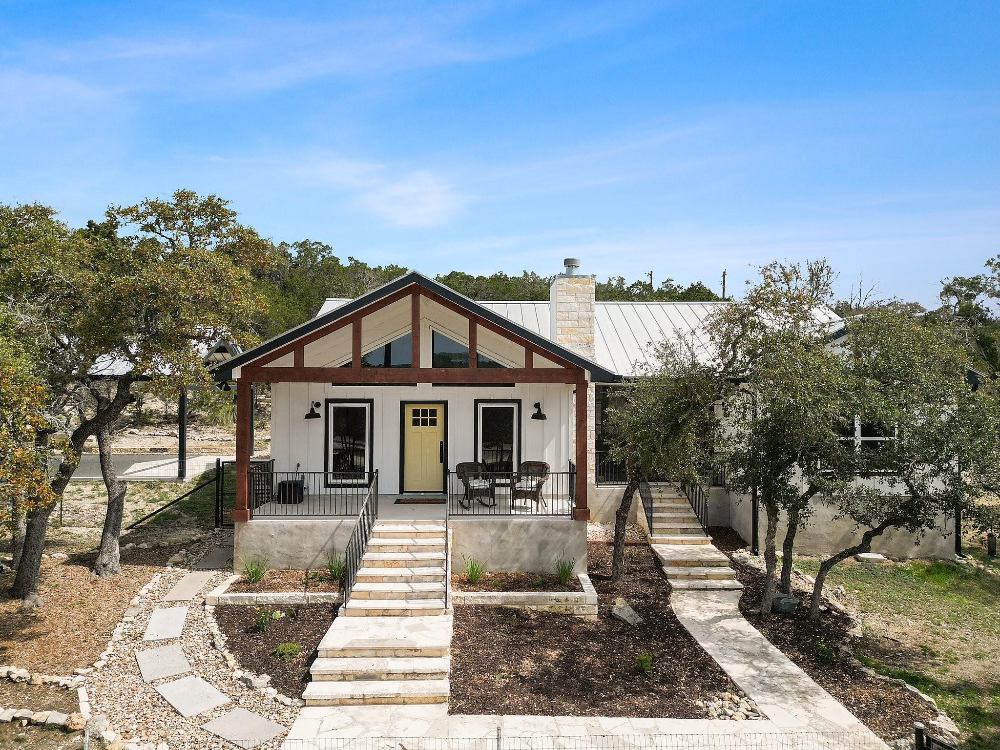 631 Lakeside Dr Property Photo