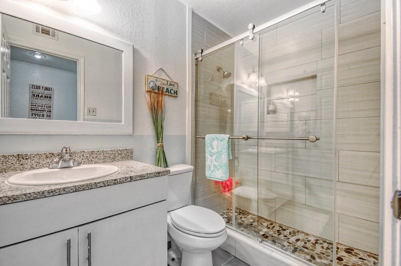 8092451 Property Photo 11