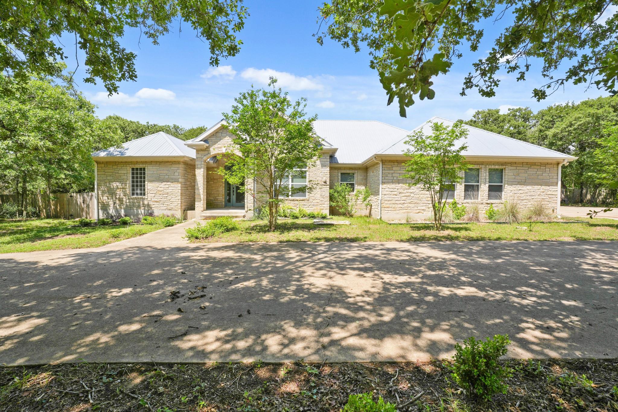 507 Arbors Cir Property Photo