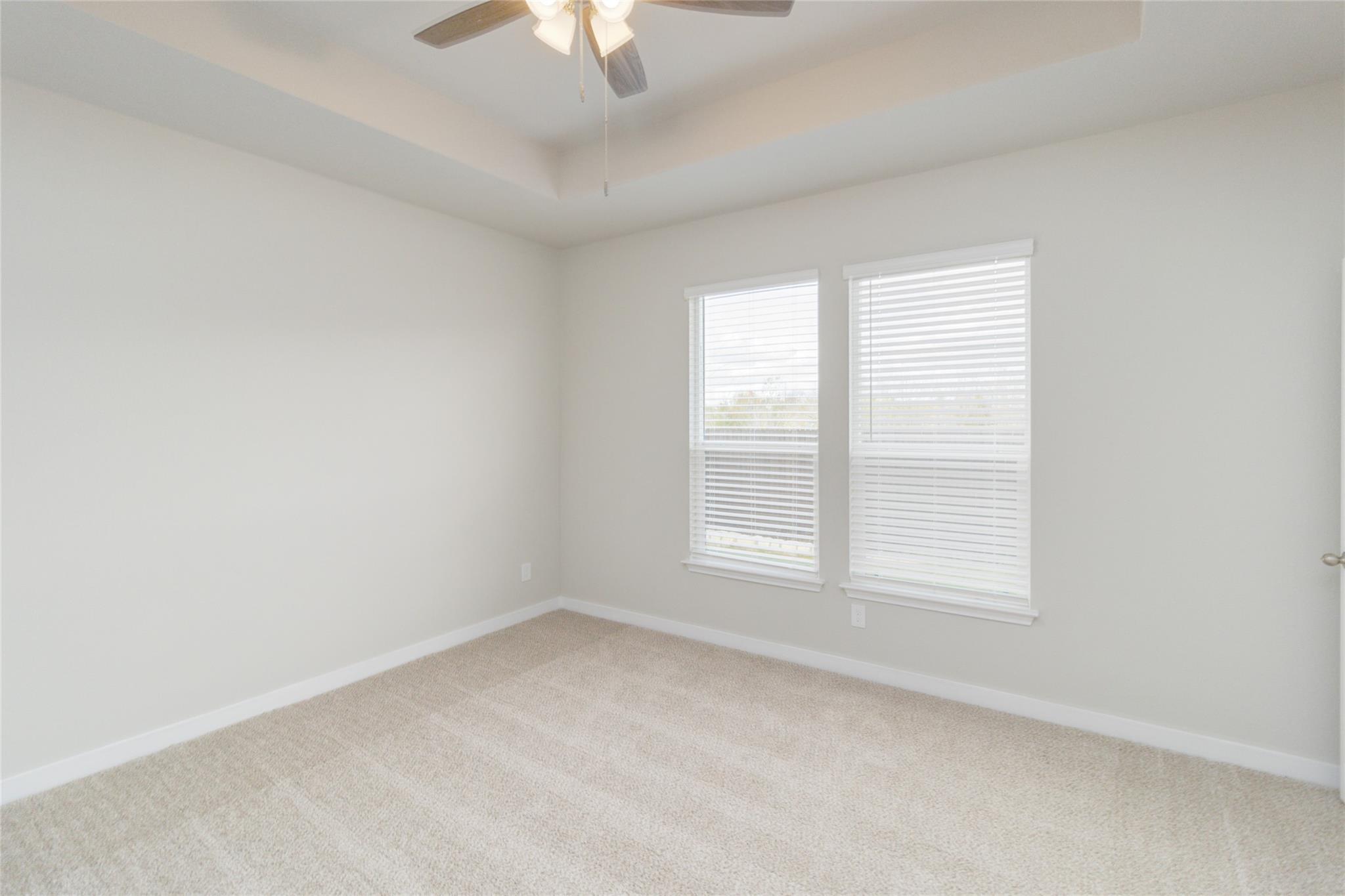 943 Staglin St Property Photo 16