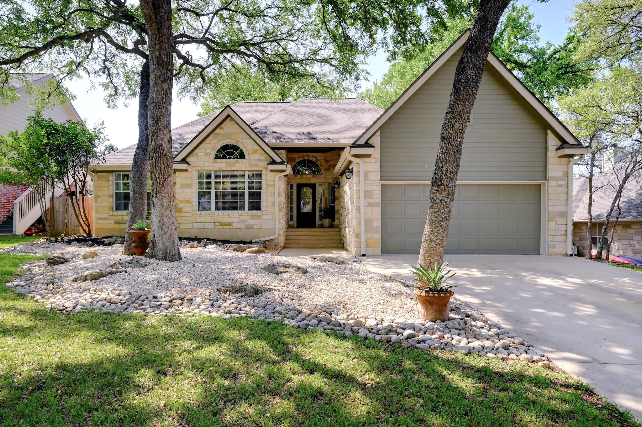 144 Augusta Dr Property Photo