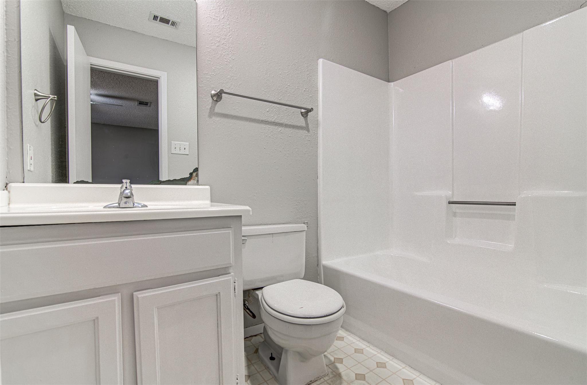12824 Tomanet Trl #a Property Photo 13