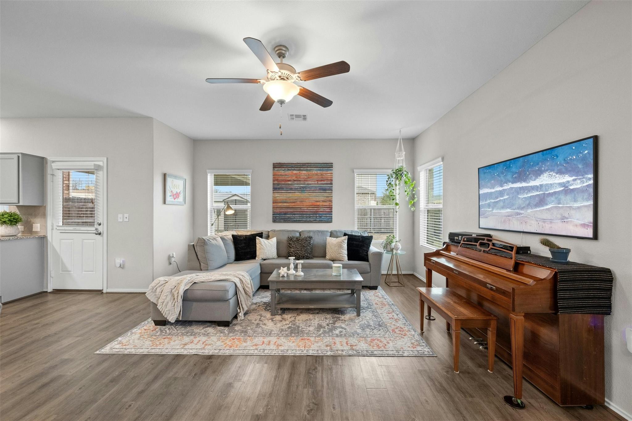 7229 Dungarees Way Property Photo 2