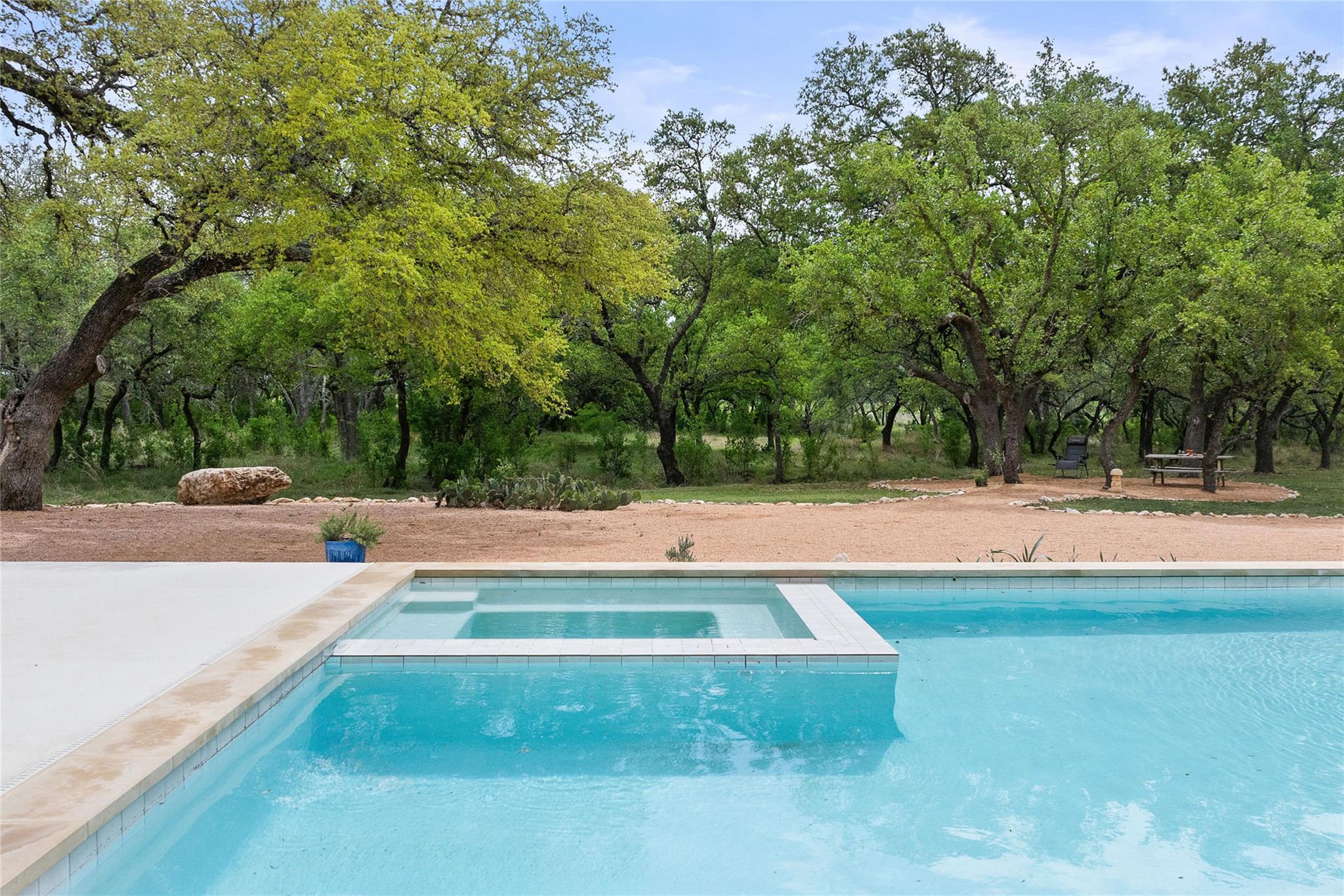444 & 742 Klein Rd Property Photo 15