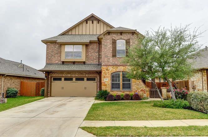 3304 Pine Needle Cir Property Photo