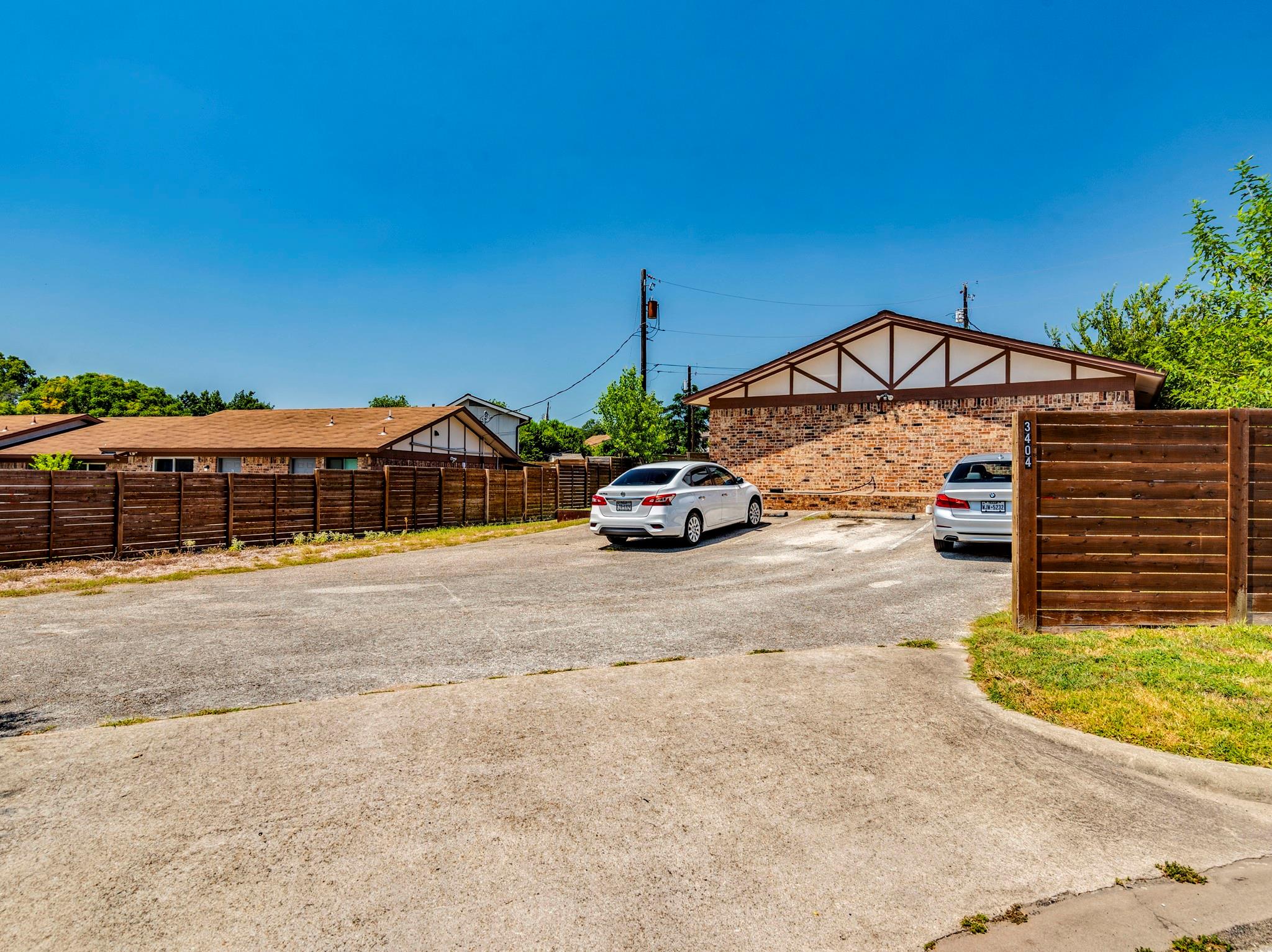 3404 Willowrun Cv #c Property Photo 4