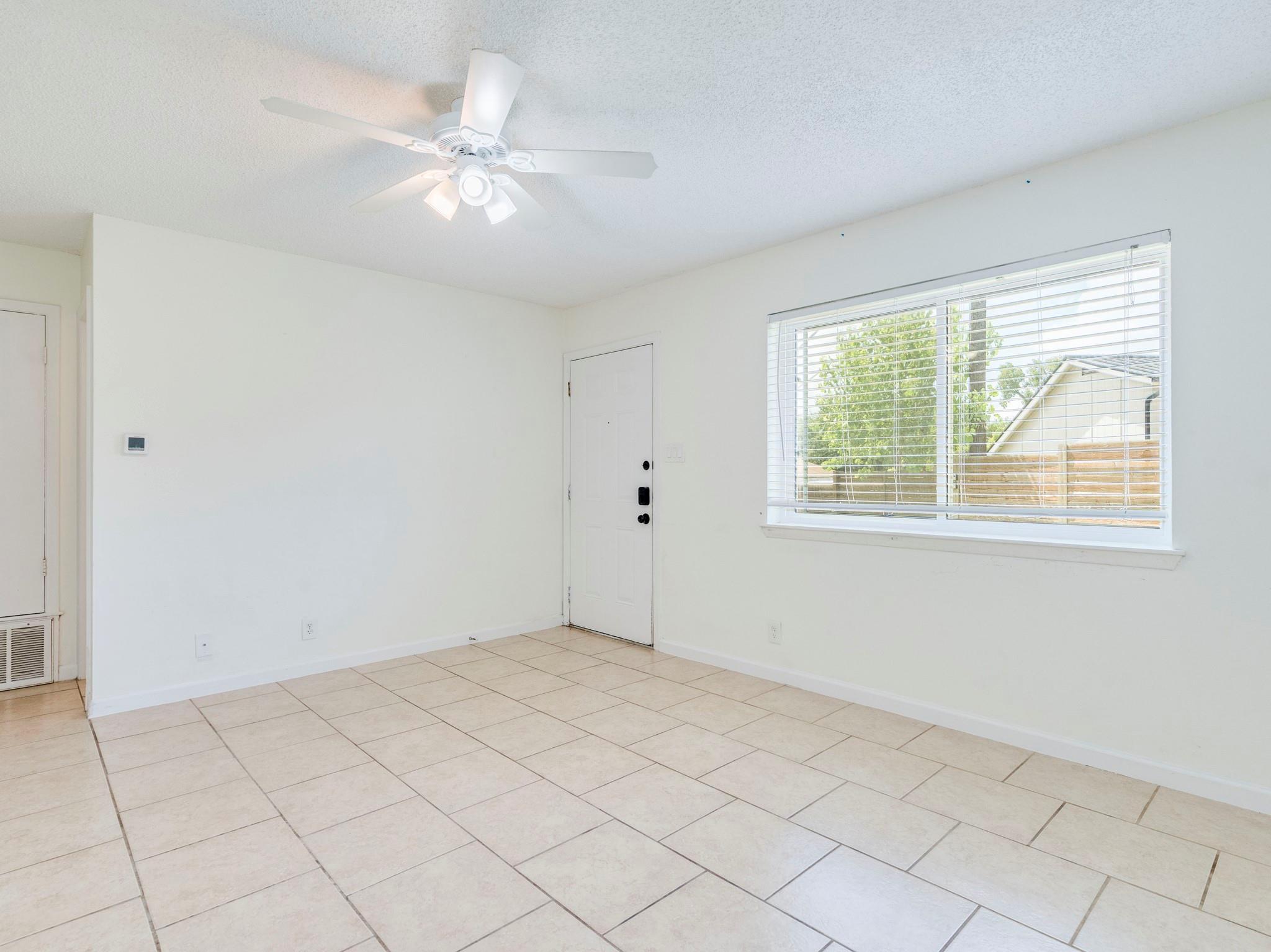 3404 Willowrun Cv #c Property Photo 8