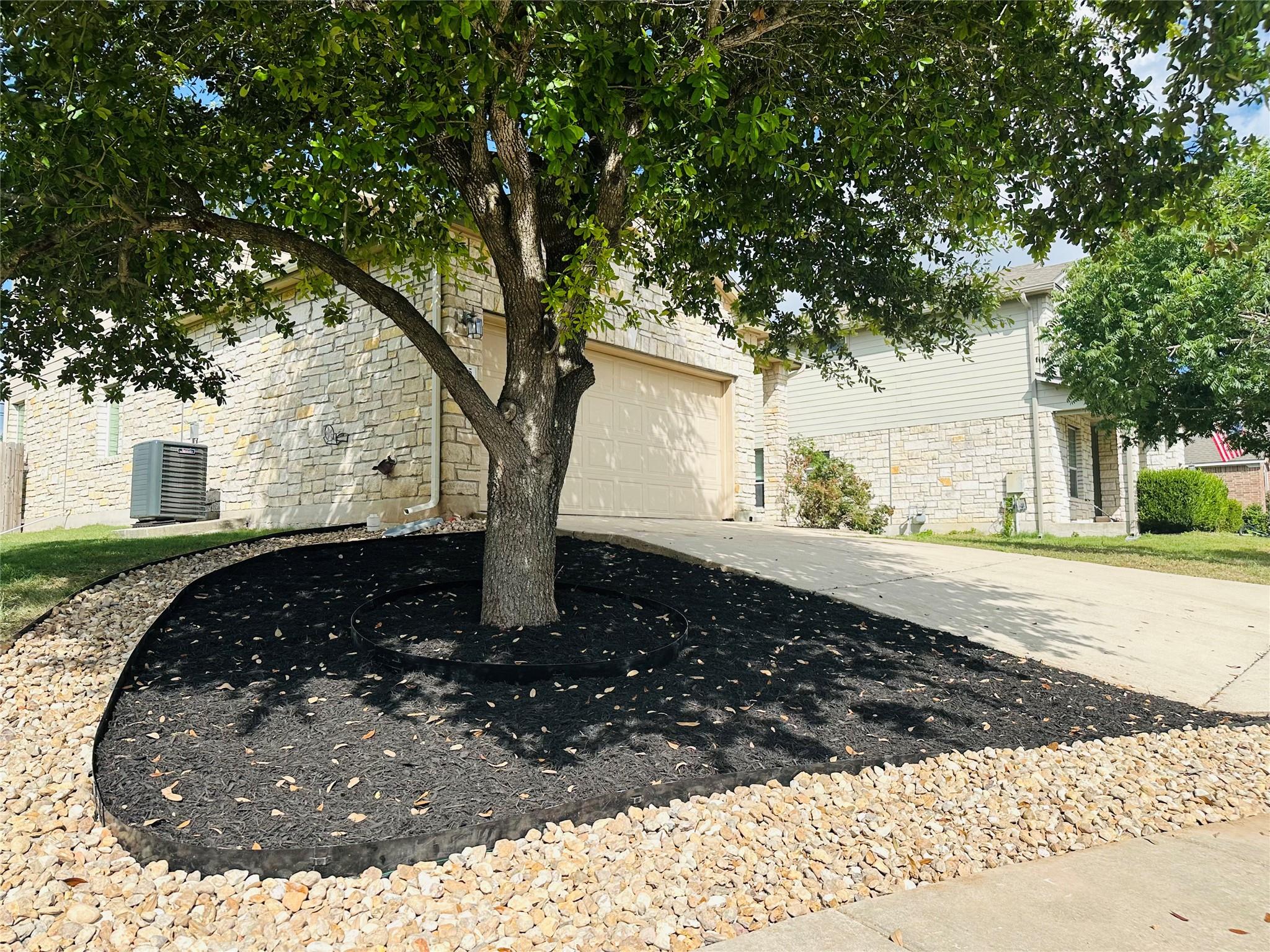 245 Verano Dr Property Photo 2