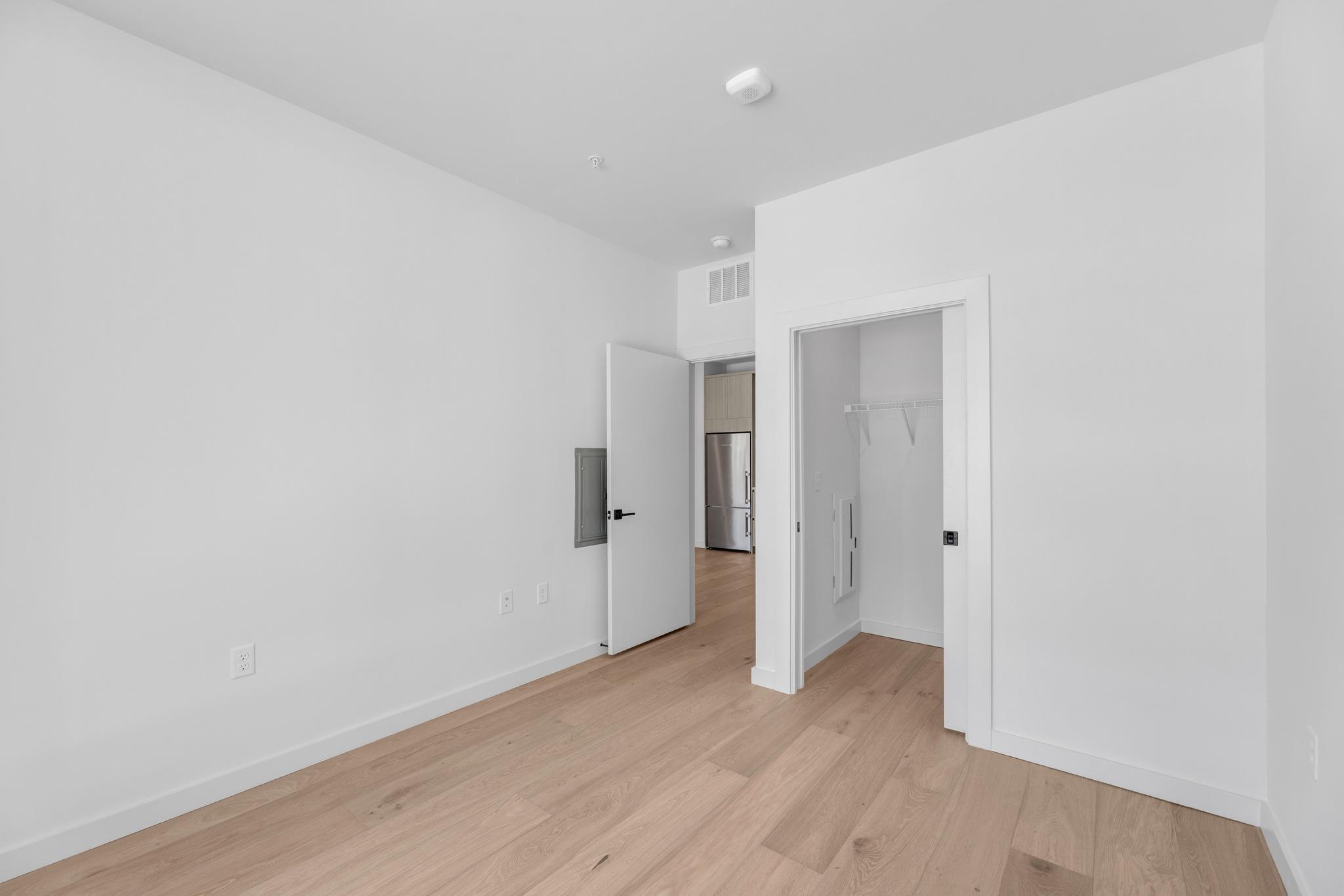 2209 S 1st St #231 Property Photo 16