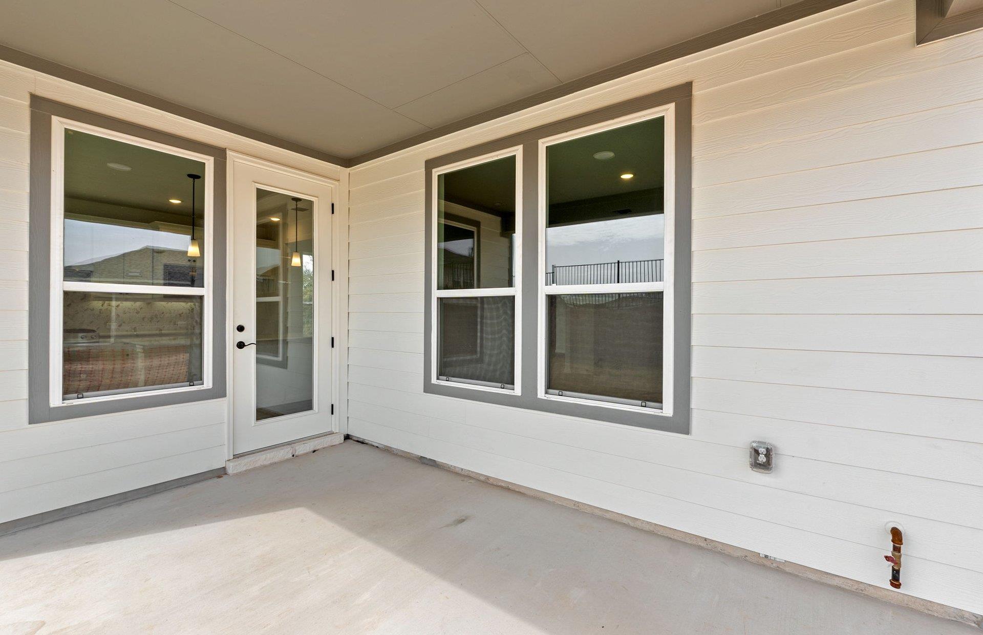 1200 Winedale Ln Property Photo 14