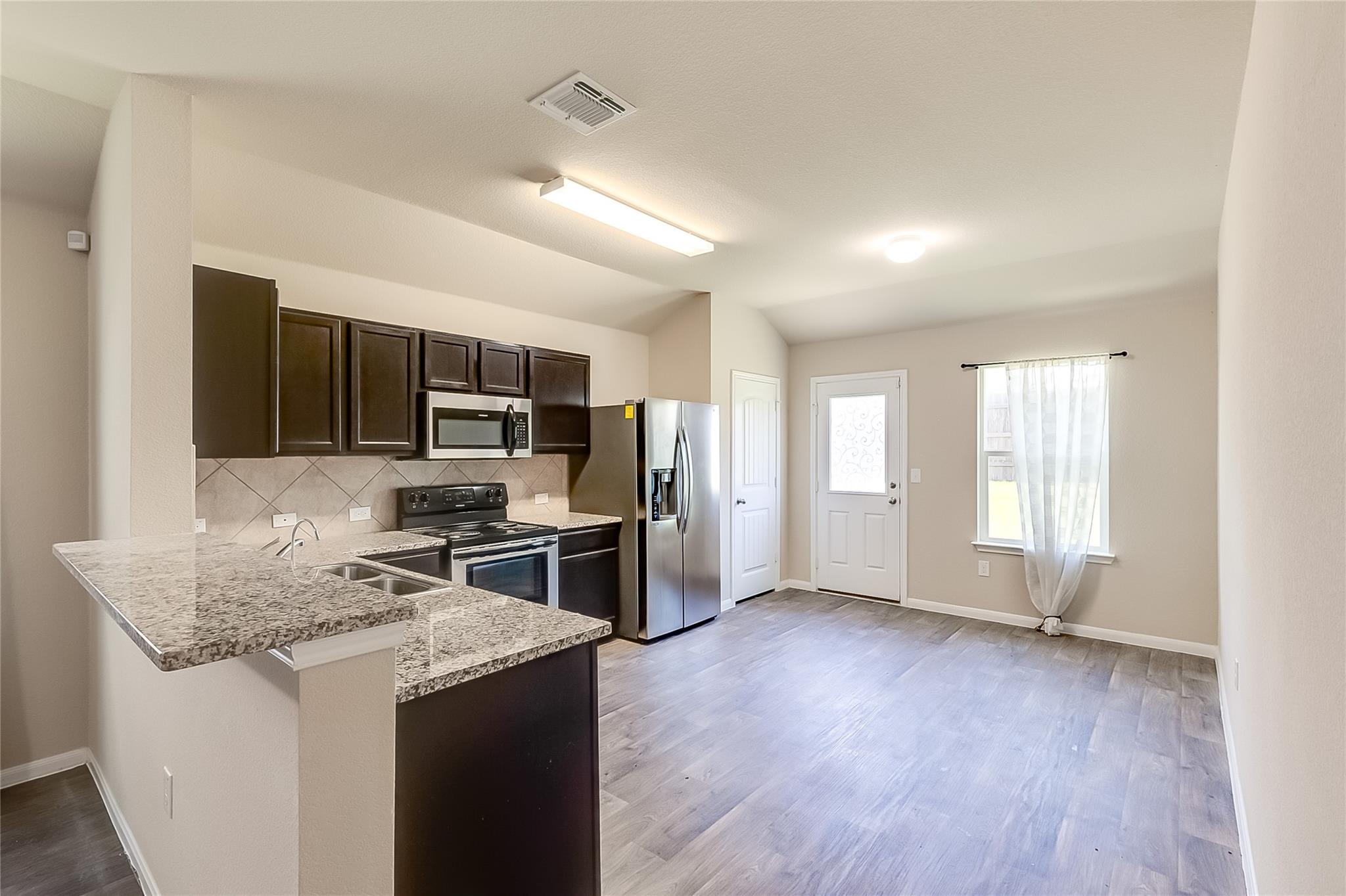 12213 Riprap Dr Property Photo 8