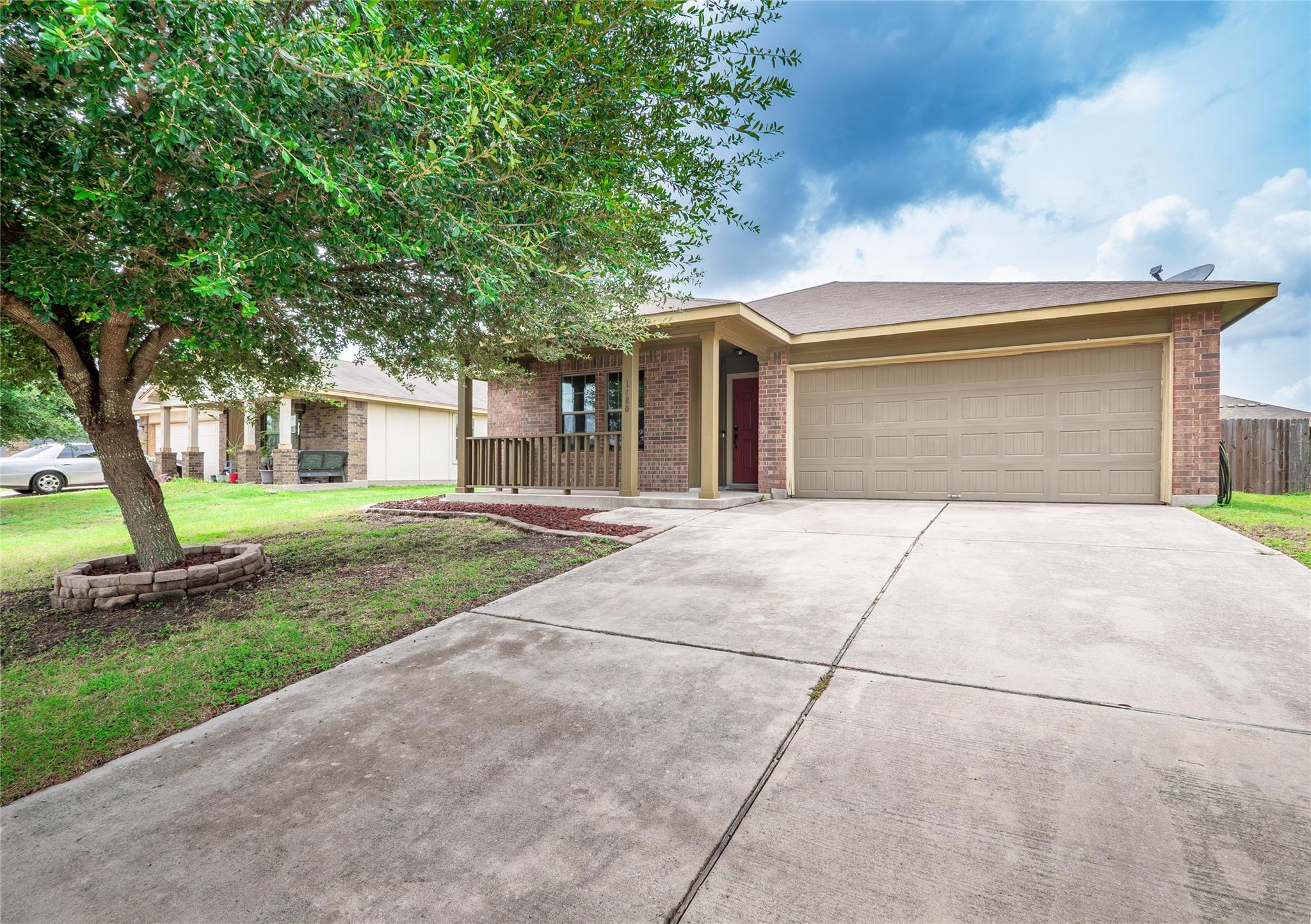 1480 Twin Cv Property Photo 1