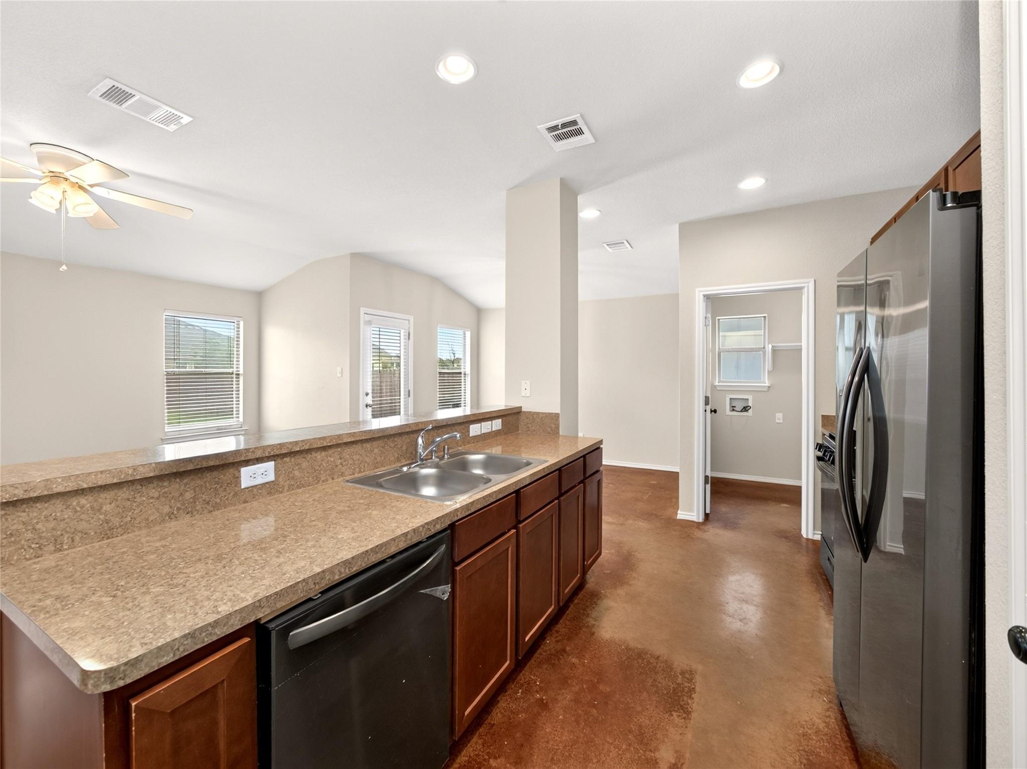1480 Twin Cv Property Photo 11