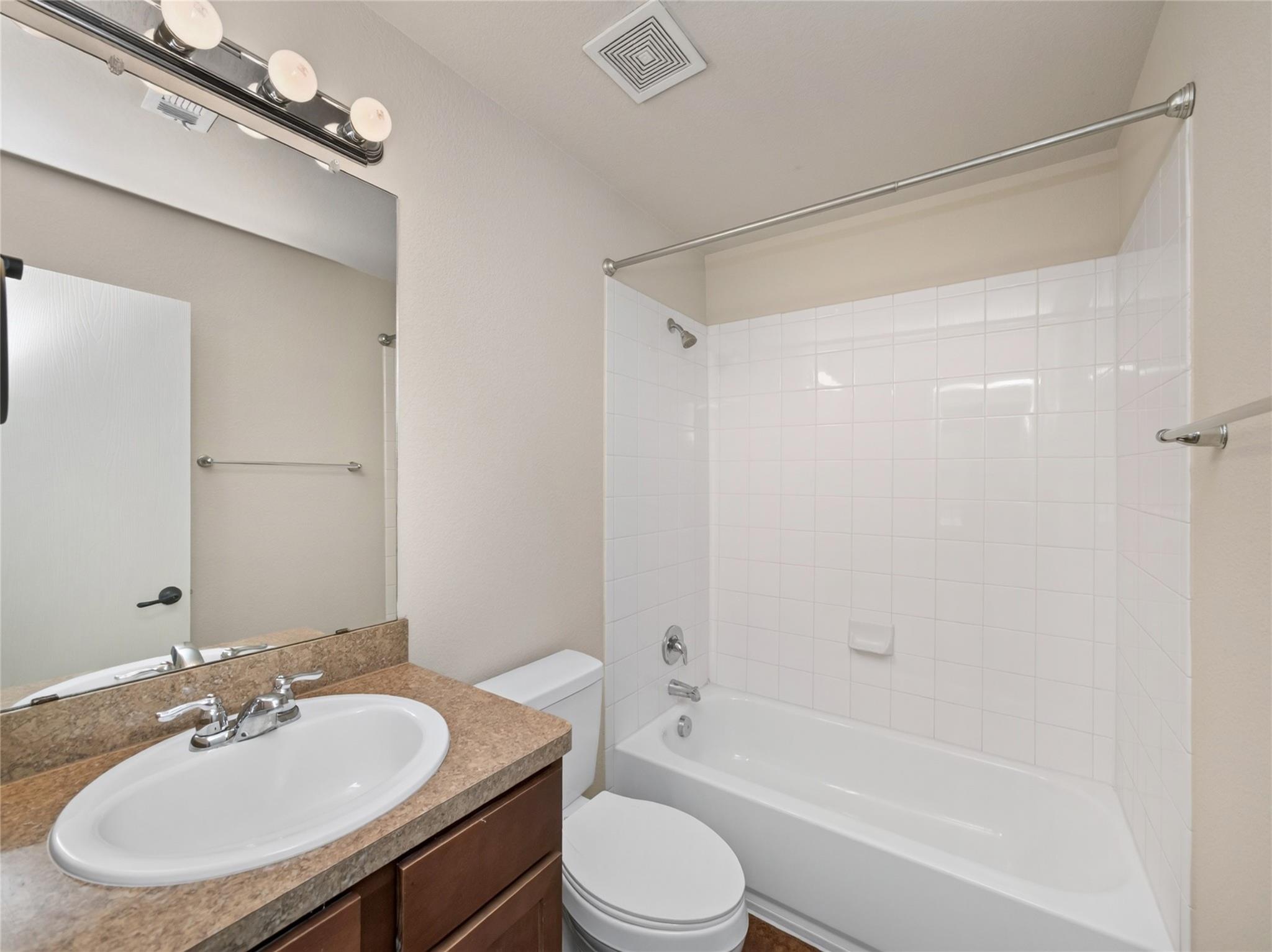 1480 Twin Cv Property Photo 26