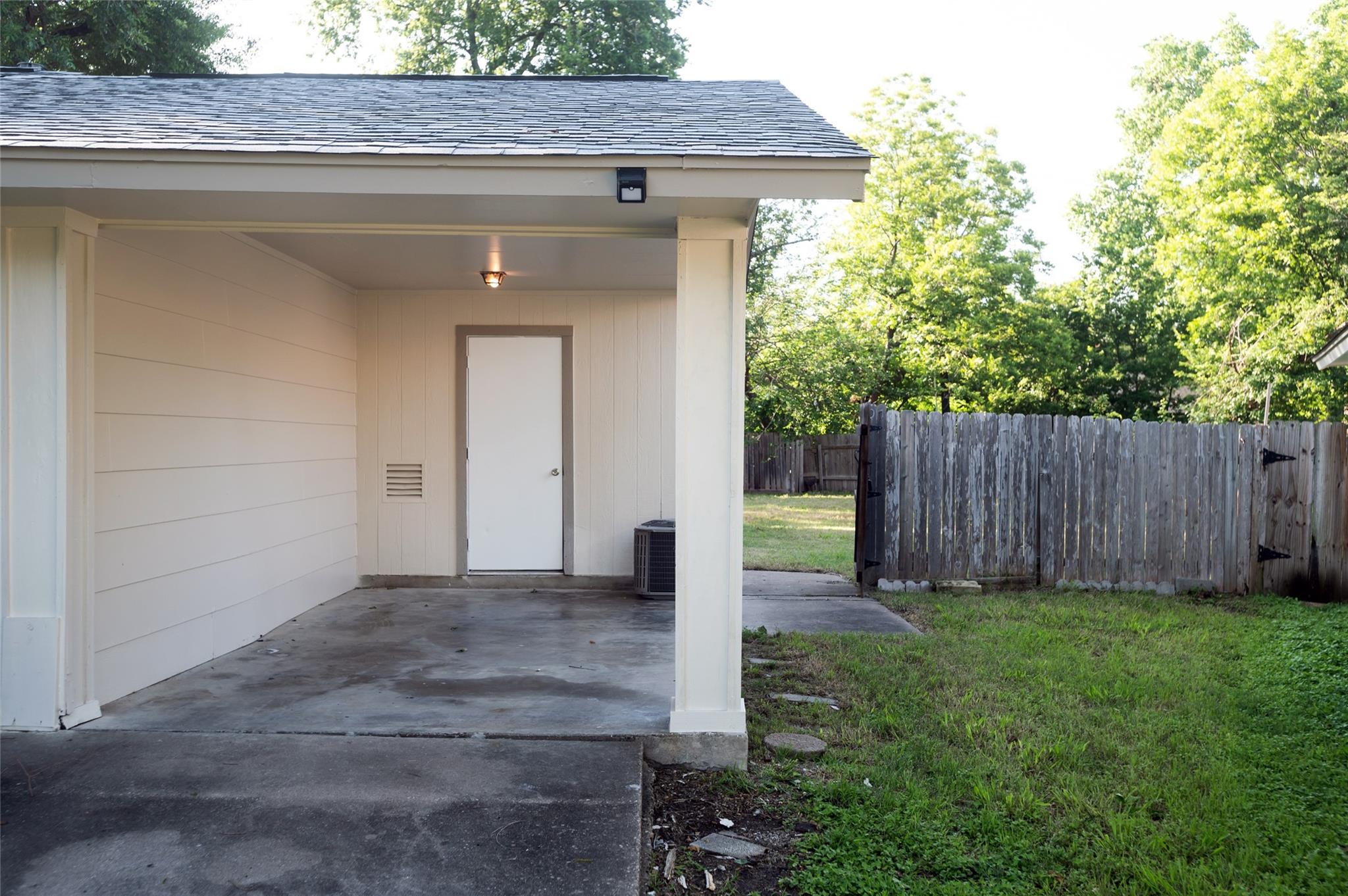 1407 Click Cv #b Property Photo 4