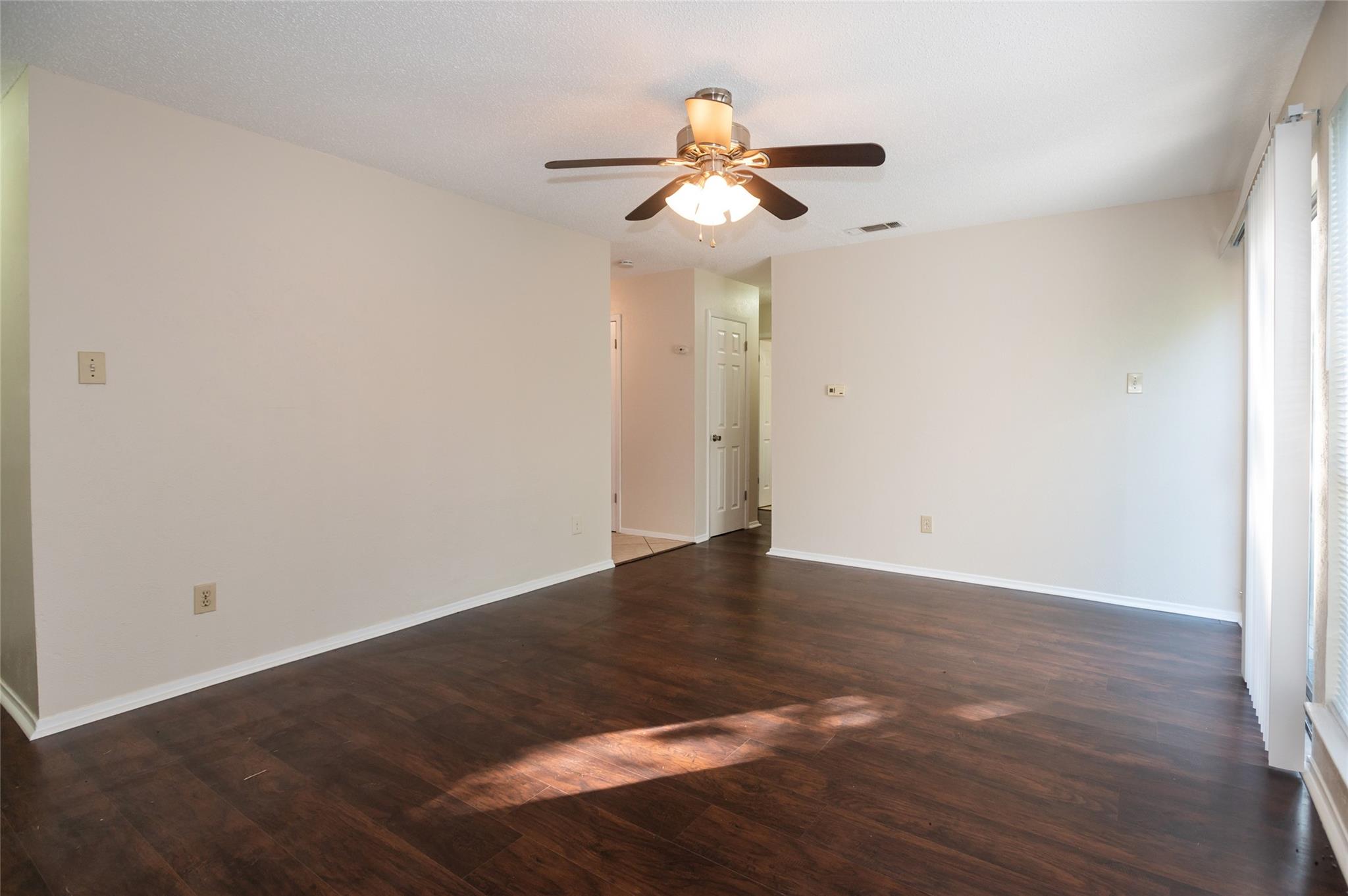 1407 Click Cv #b Property Photo 10
