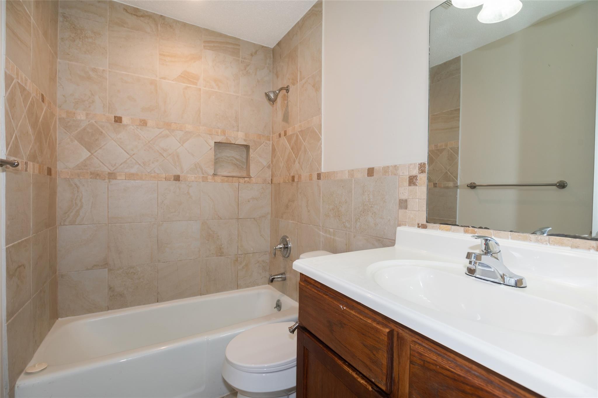 1407 Click Cv #b Property Photo 17