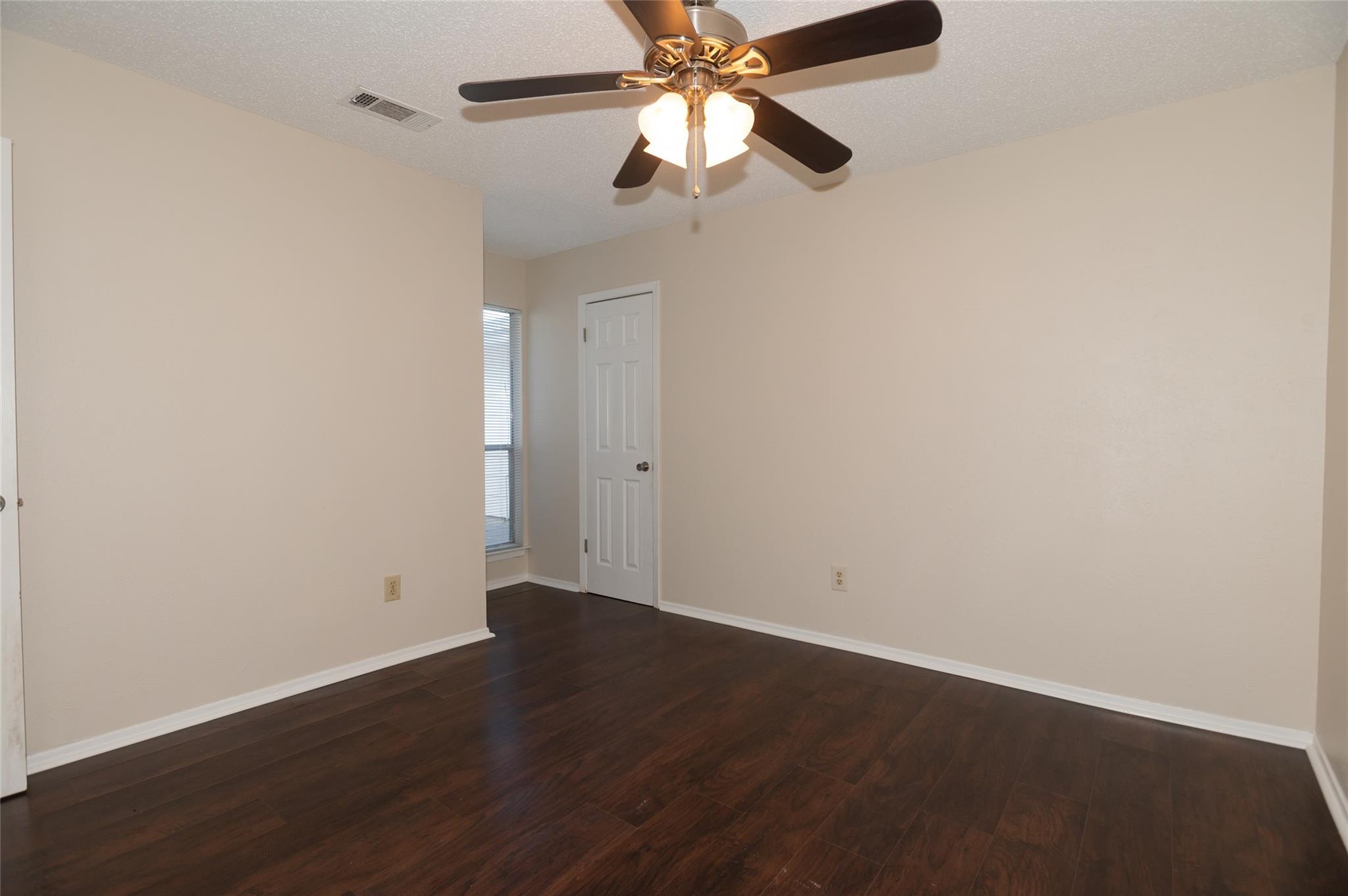1407 Click Cv #b Property Photo 21