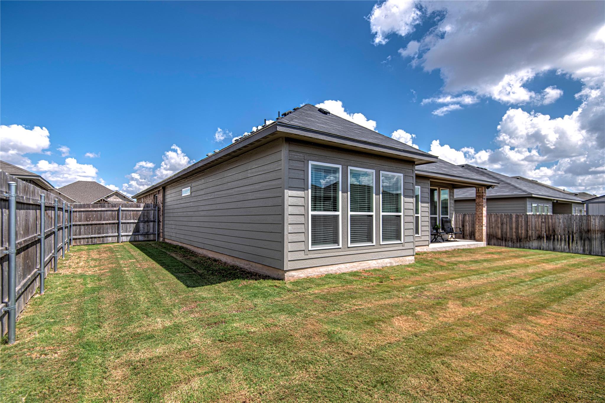 7221 Caladium Dr Property Photo 32
