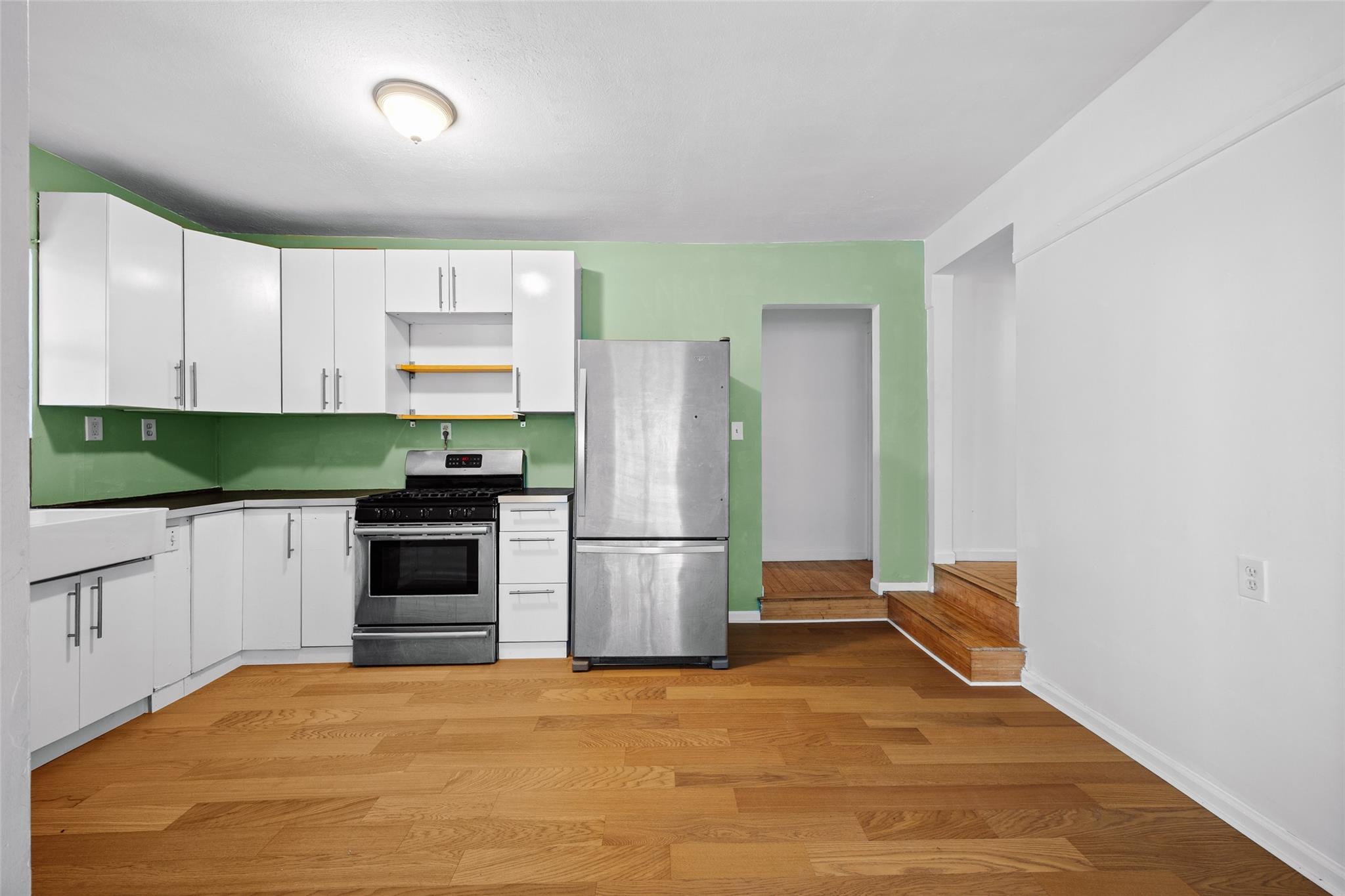 2409 E 9th St #b Property Photo 7