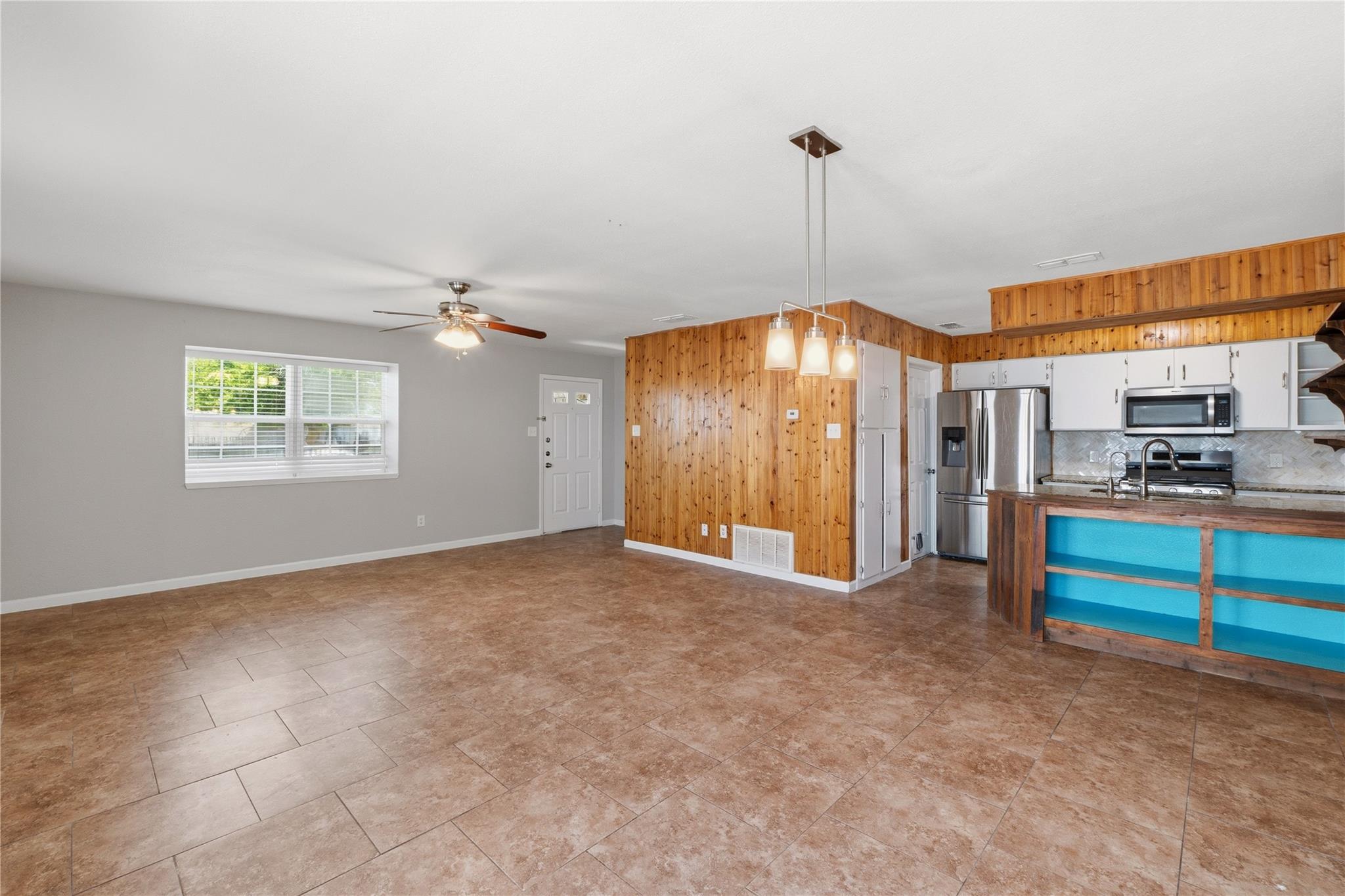 7000 Shannon Dr Property Photo 10