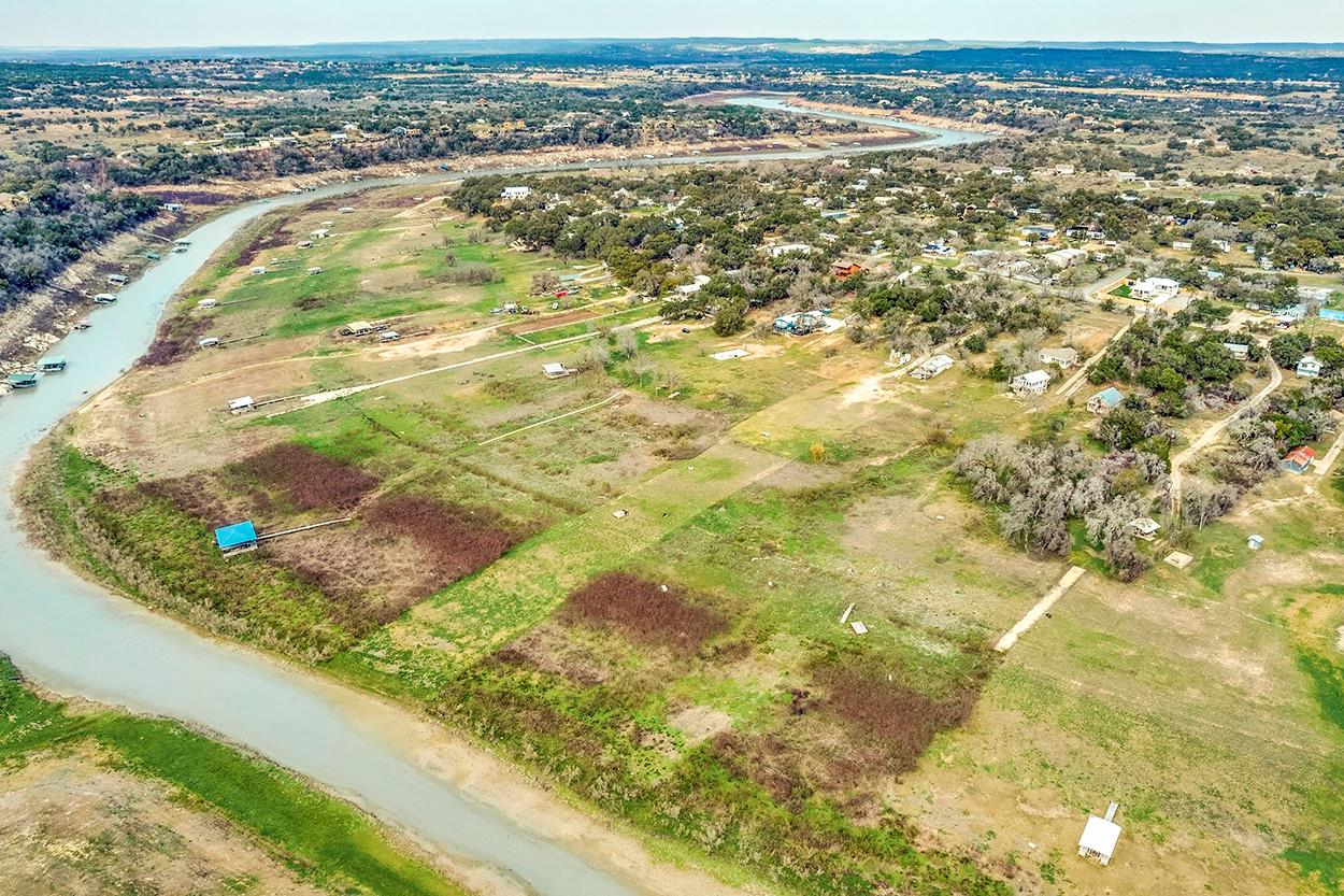 24911 Lake View Dr Property Photo 2