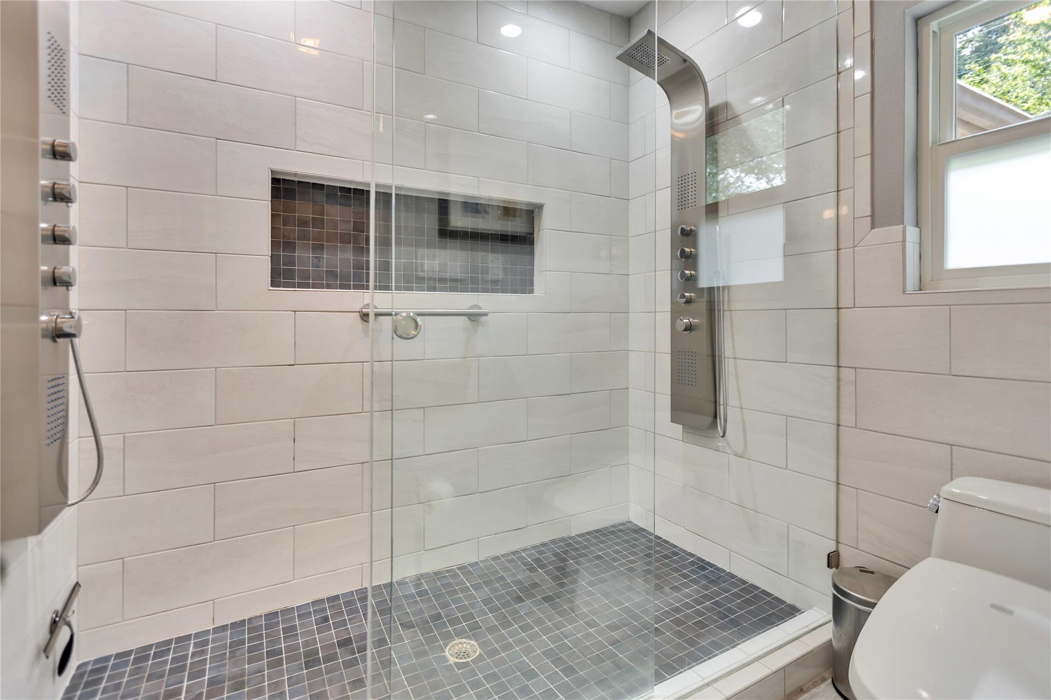 3219 Park Hills Dr Property Photo 23