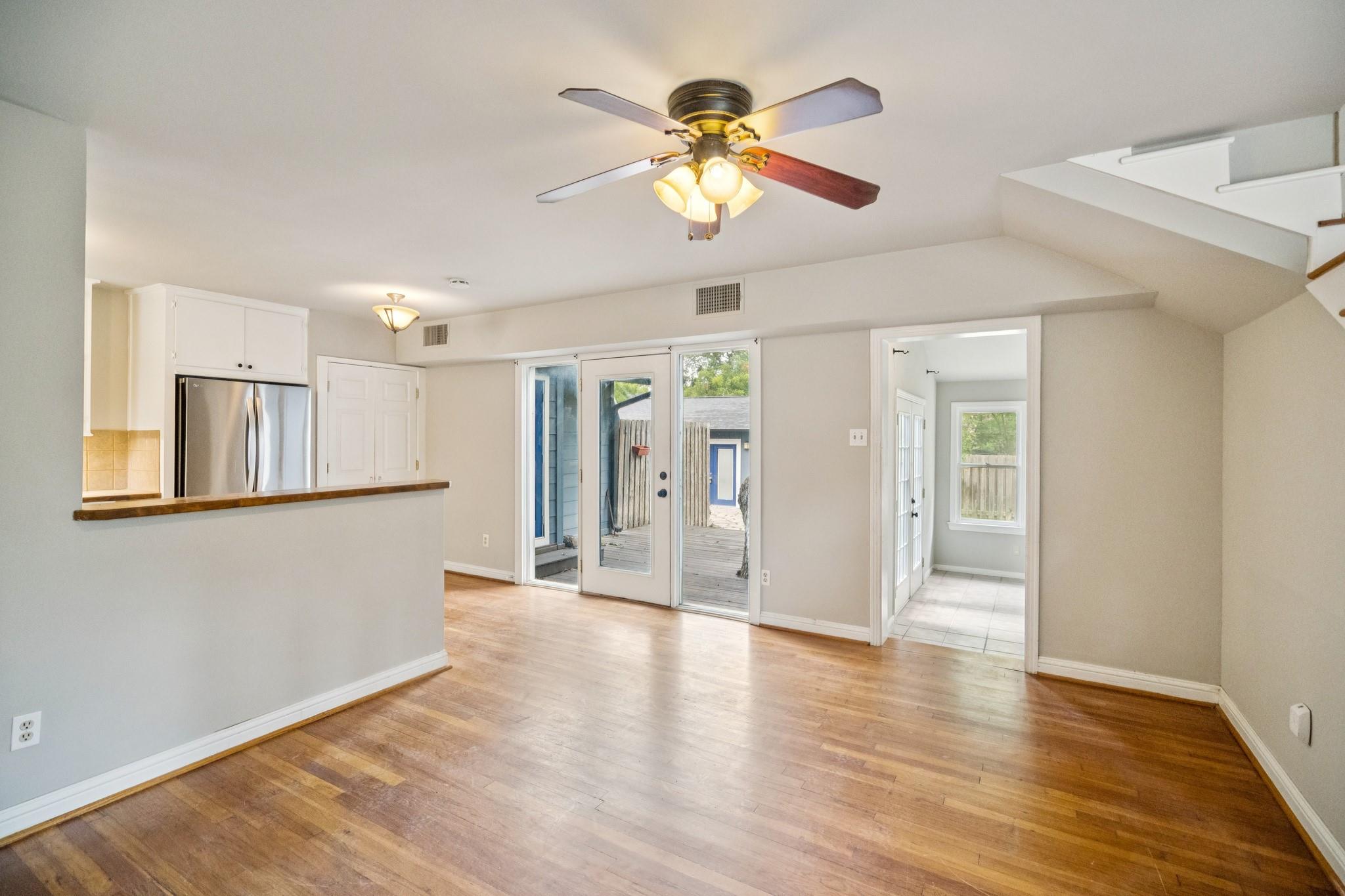 1402 Laurel St #b Property Photo 5