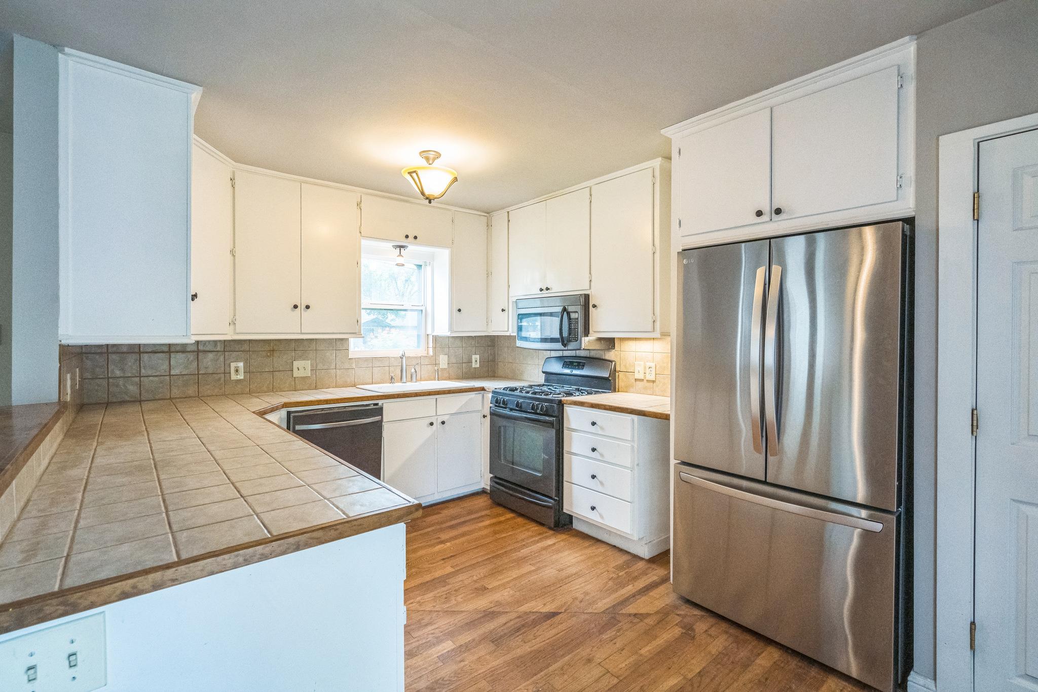 1402 Laurel St #b Property Photo 9