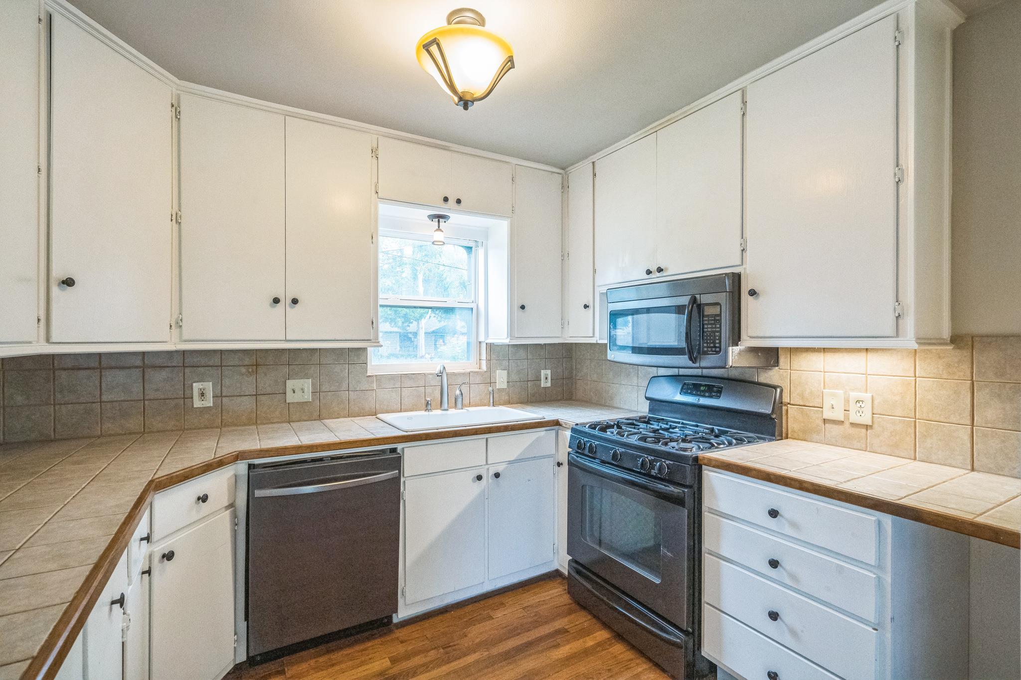 1402 Laurel St #b Property Photo 10
