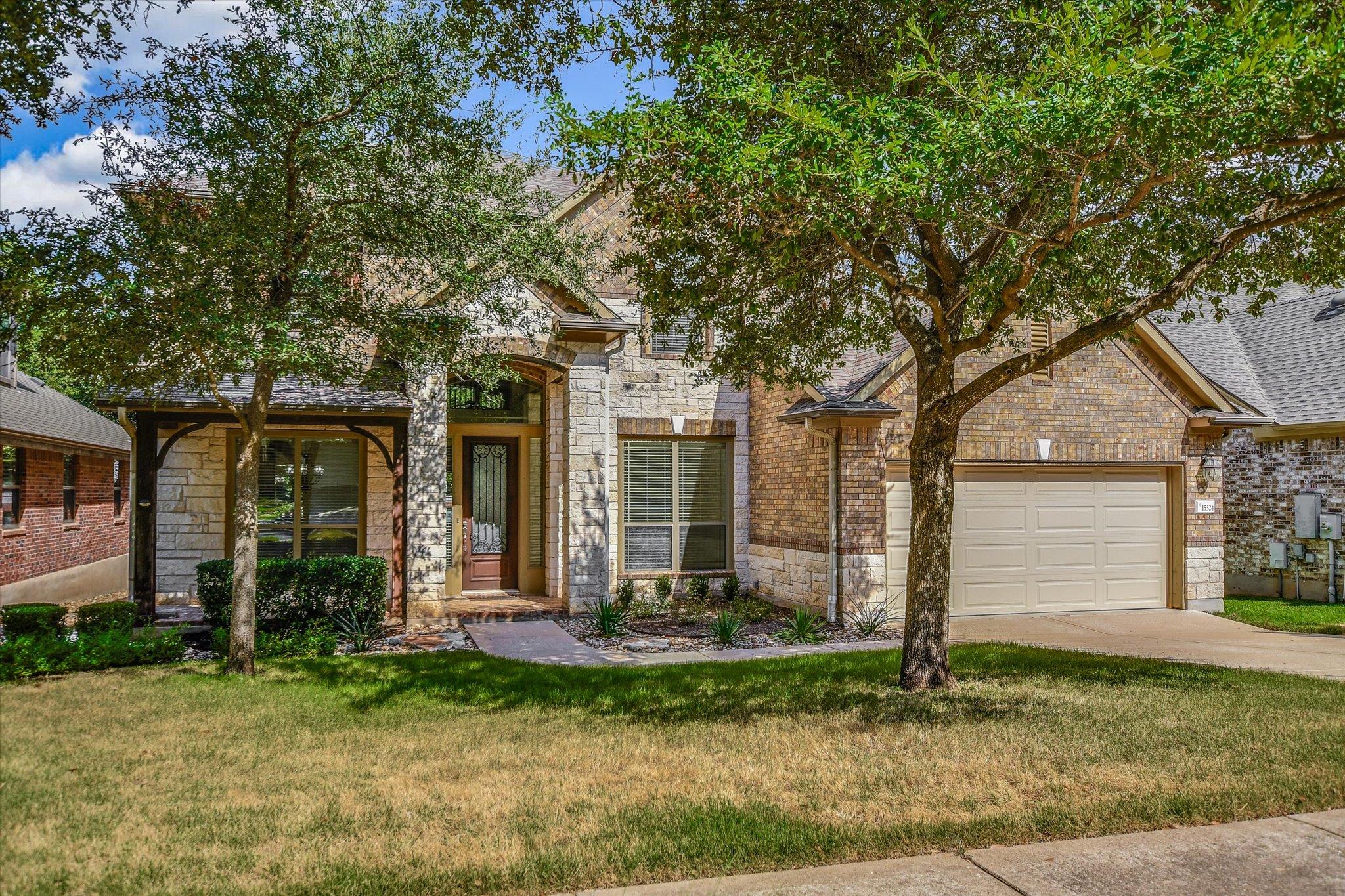 15524 Brodick Dr Property Photo 1