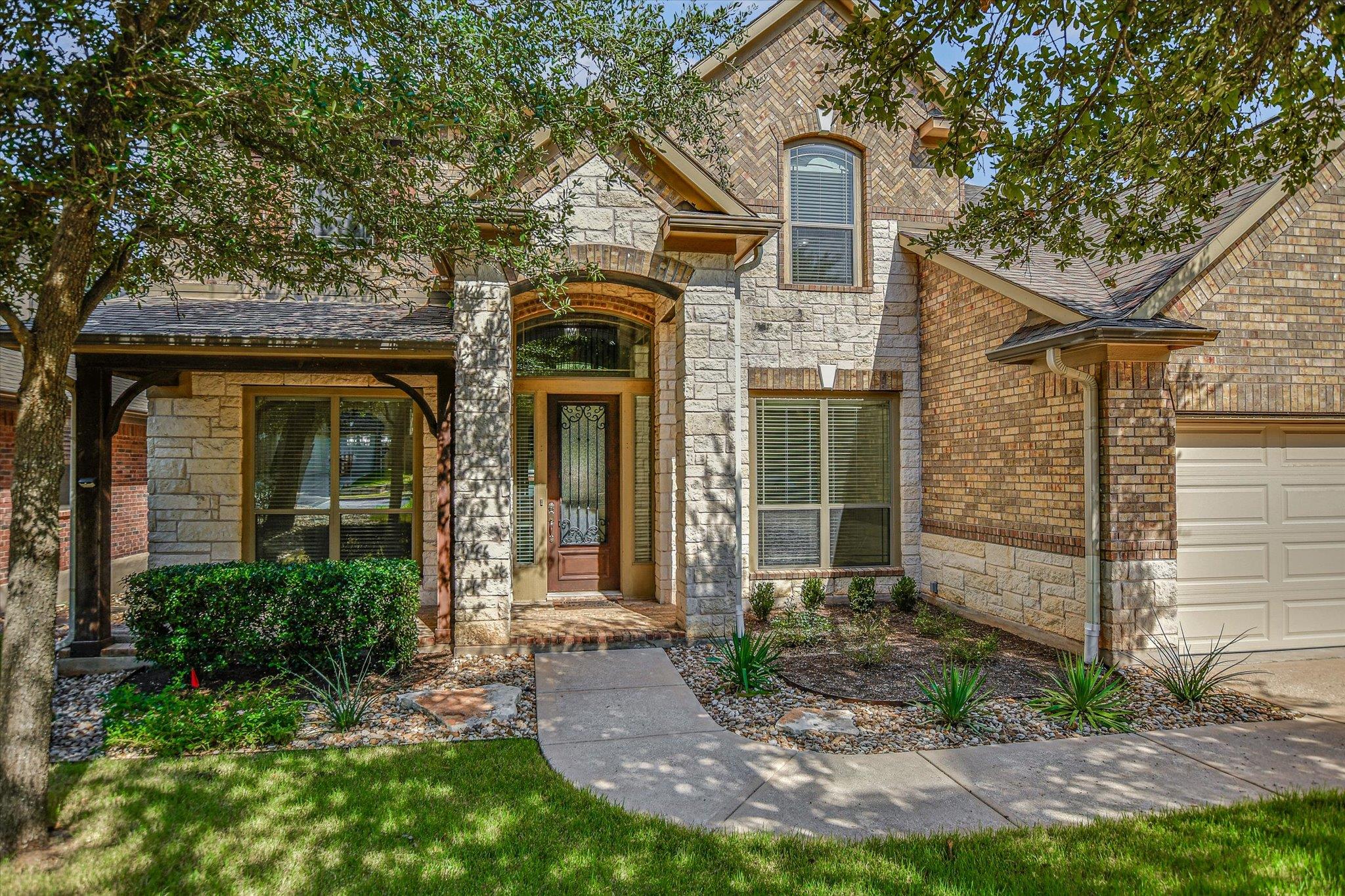 15524 Brodick Dr Property Photo 3