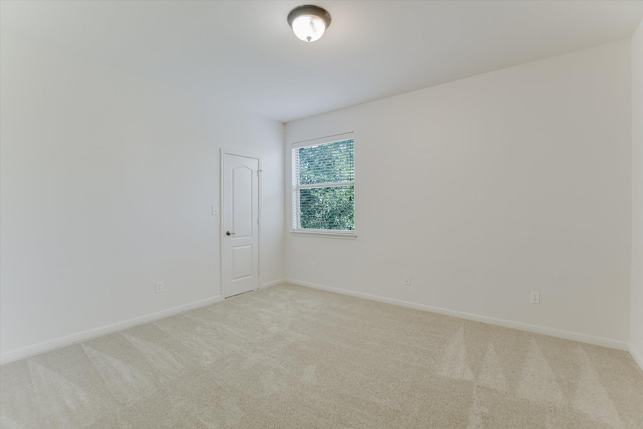 15524 Brodick Dr Property Photo 35