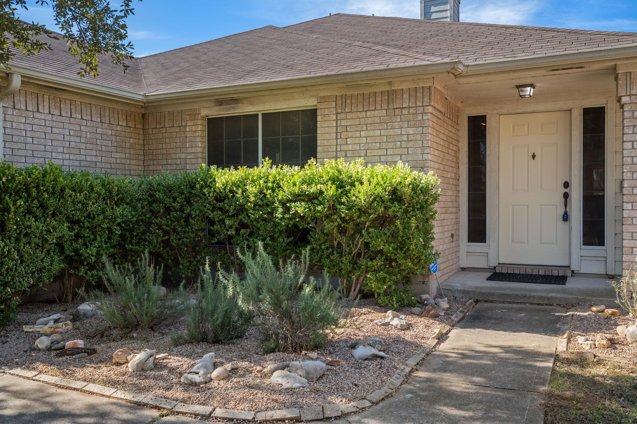 4605 Chesney Ridge Dr Property Photo 2