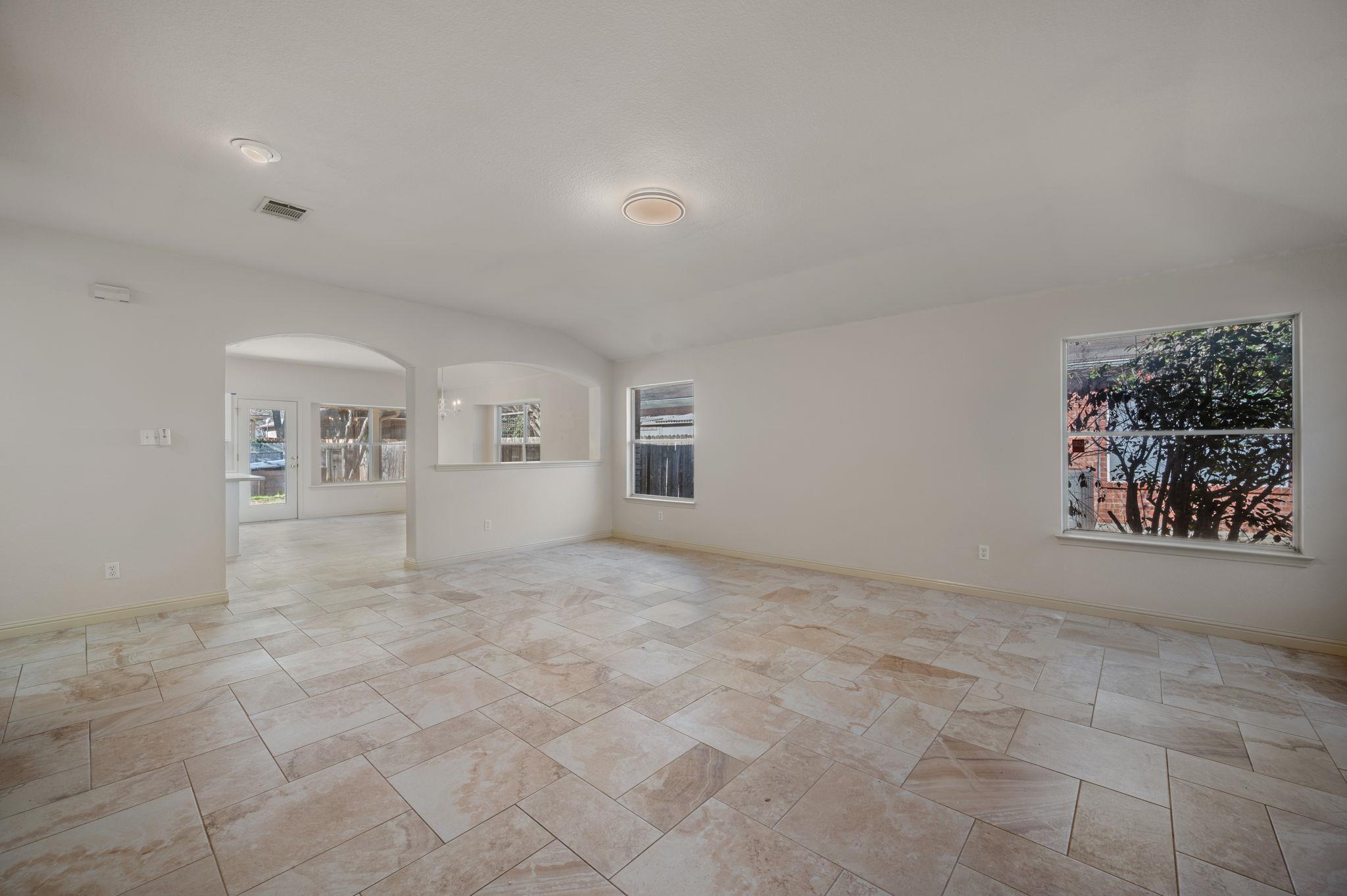 4605 Chesney Ridge Dr Property Photo 4