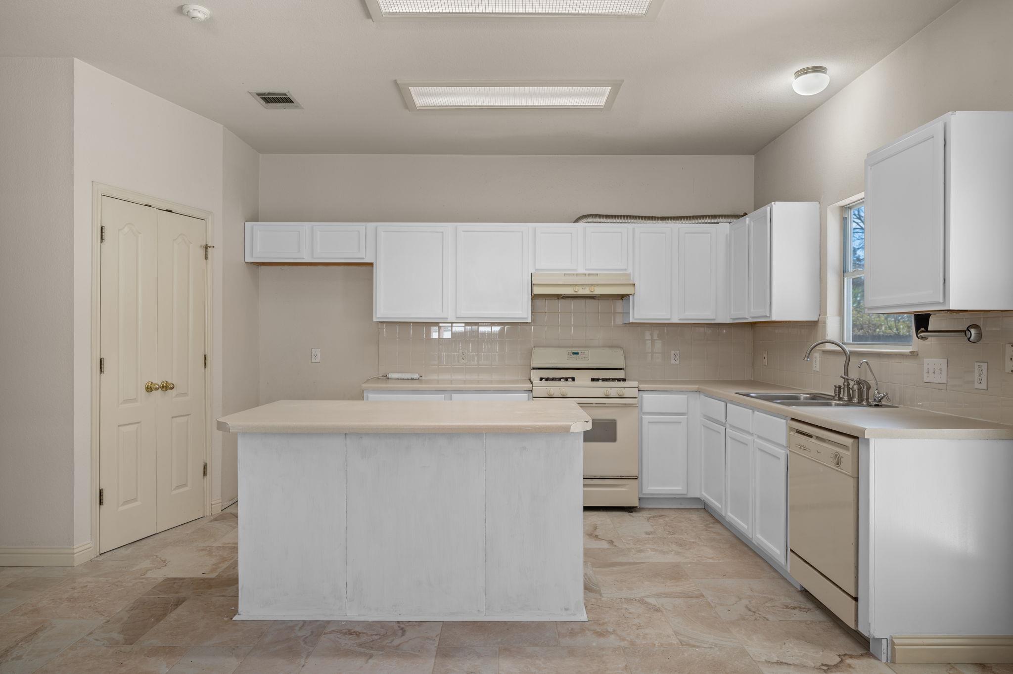 4605 Chesney Ridge Dr Property Photo 7