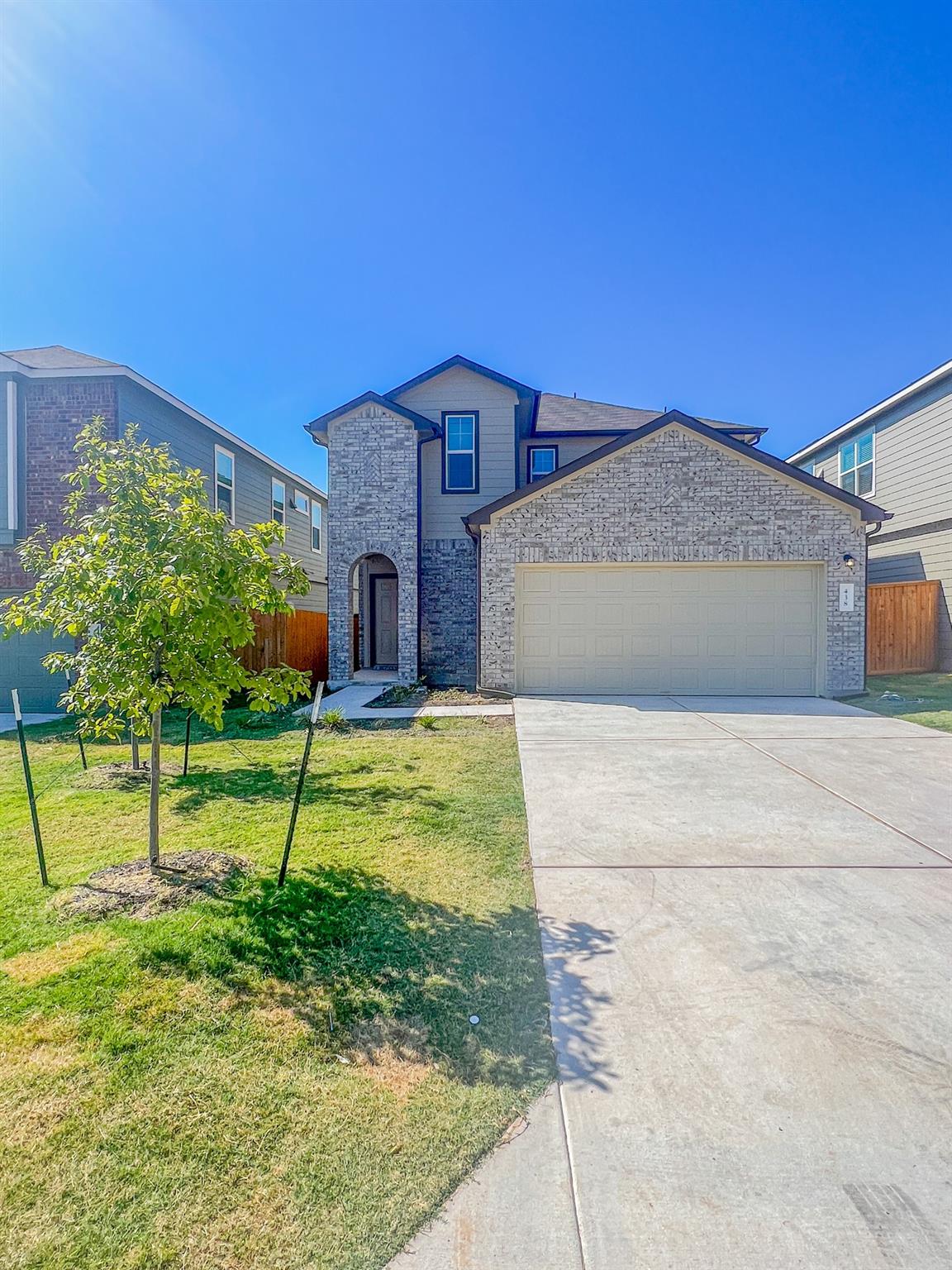 438 Perfect World Loop Property Photo 2