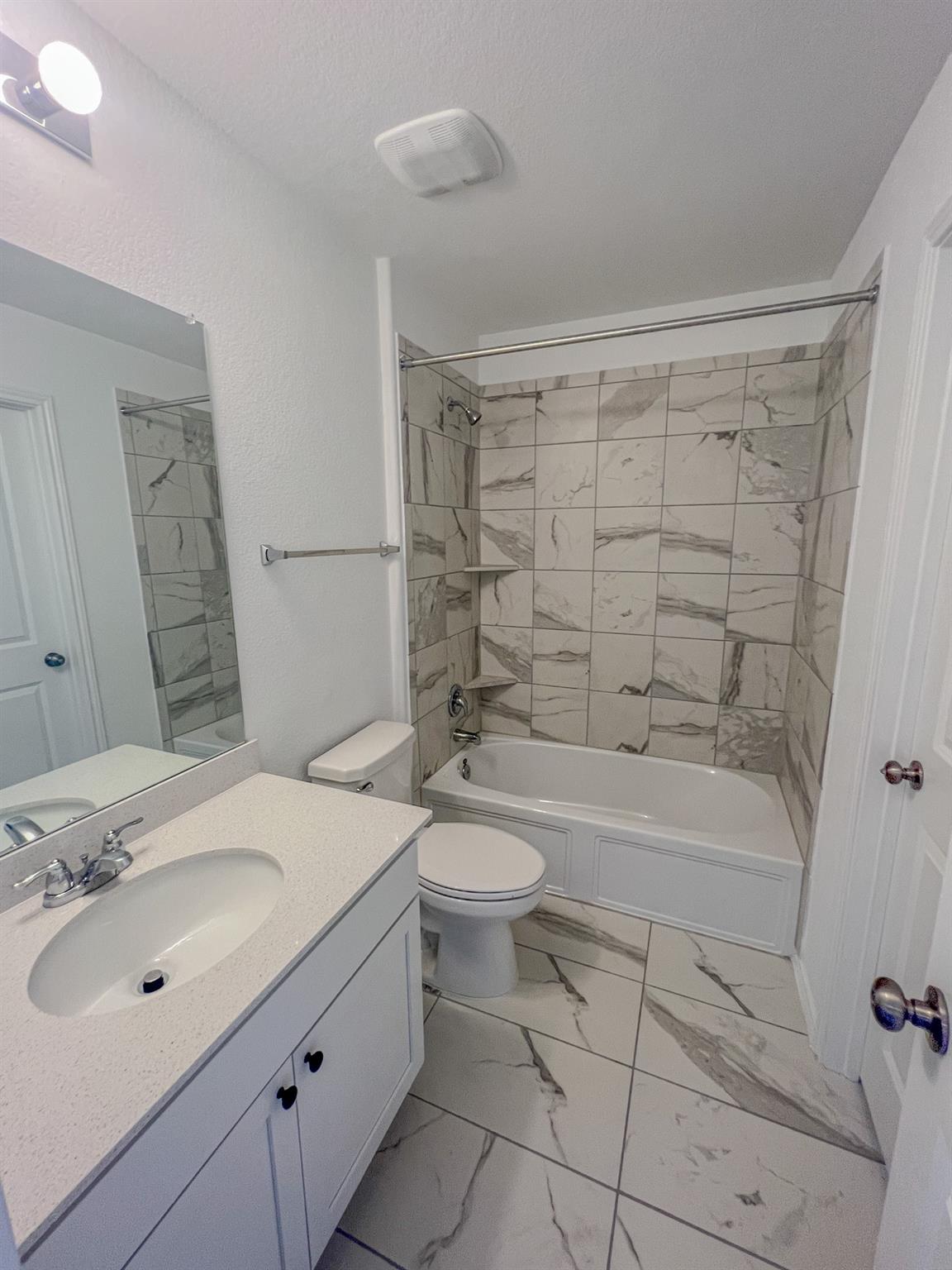438 Perfect World Loop Property Photo 31