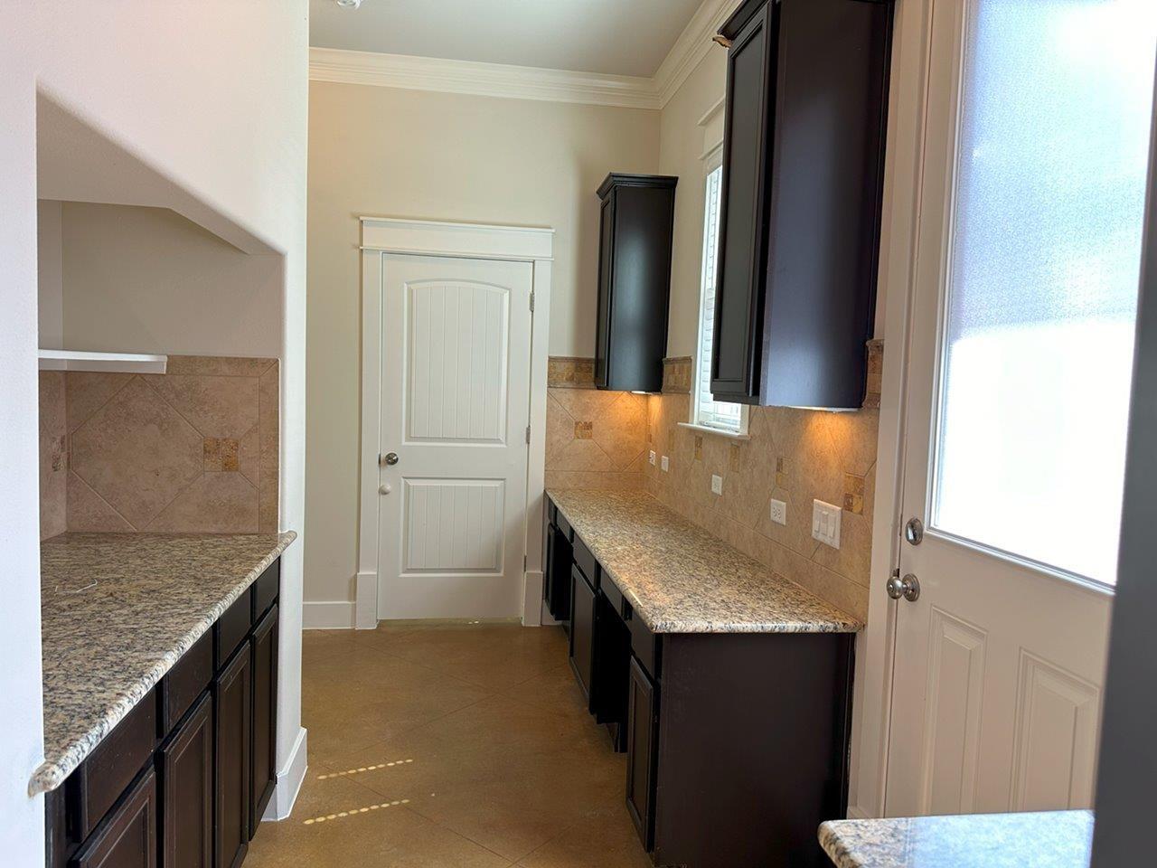 505 W North Loop Blvd #a Property Photo 12