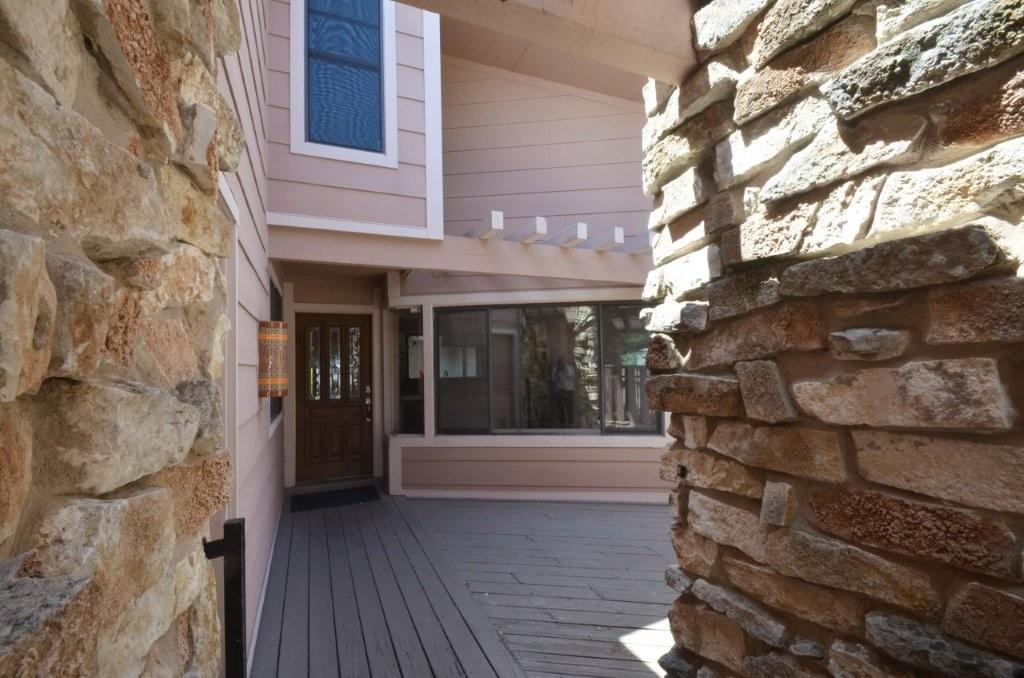 4603 Twin Valley Cir Property Photo 2