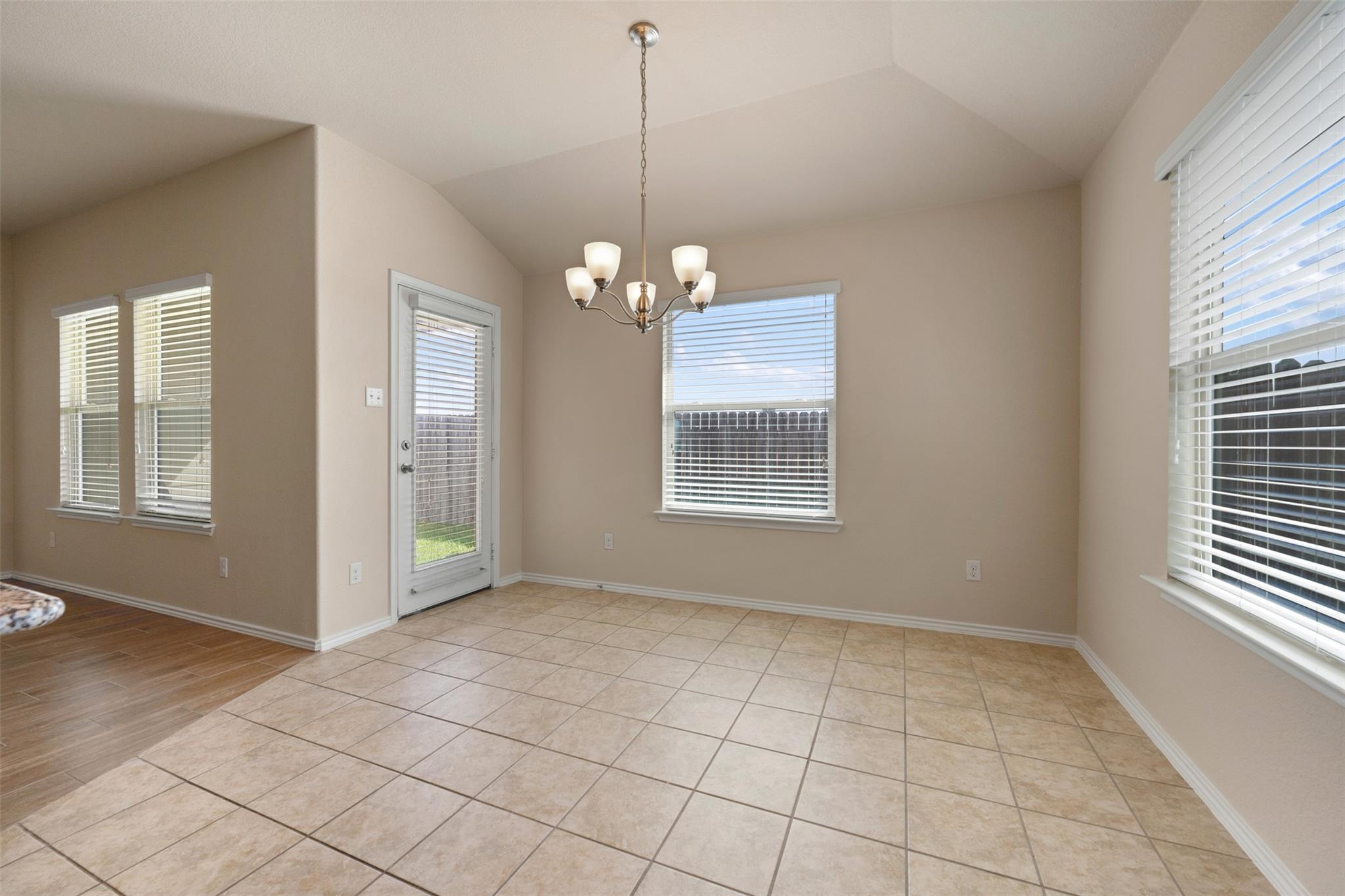 208 Plata Ln Property Photo 25
