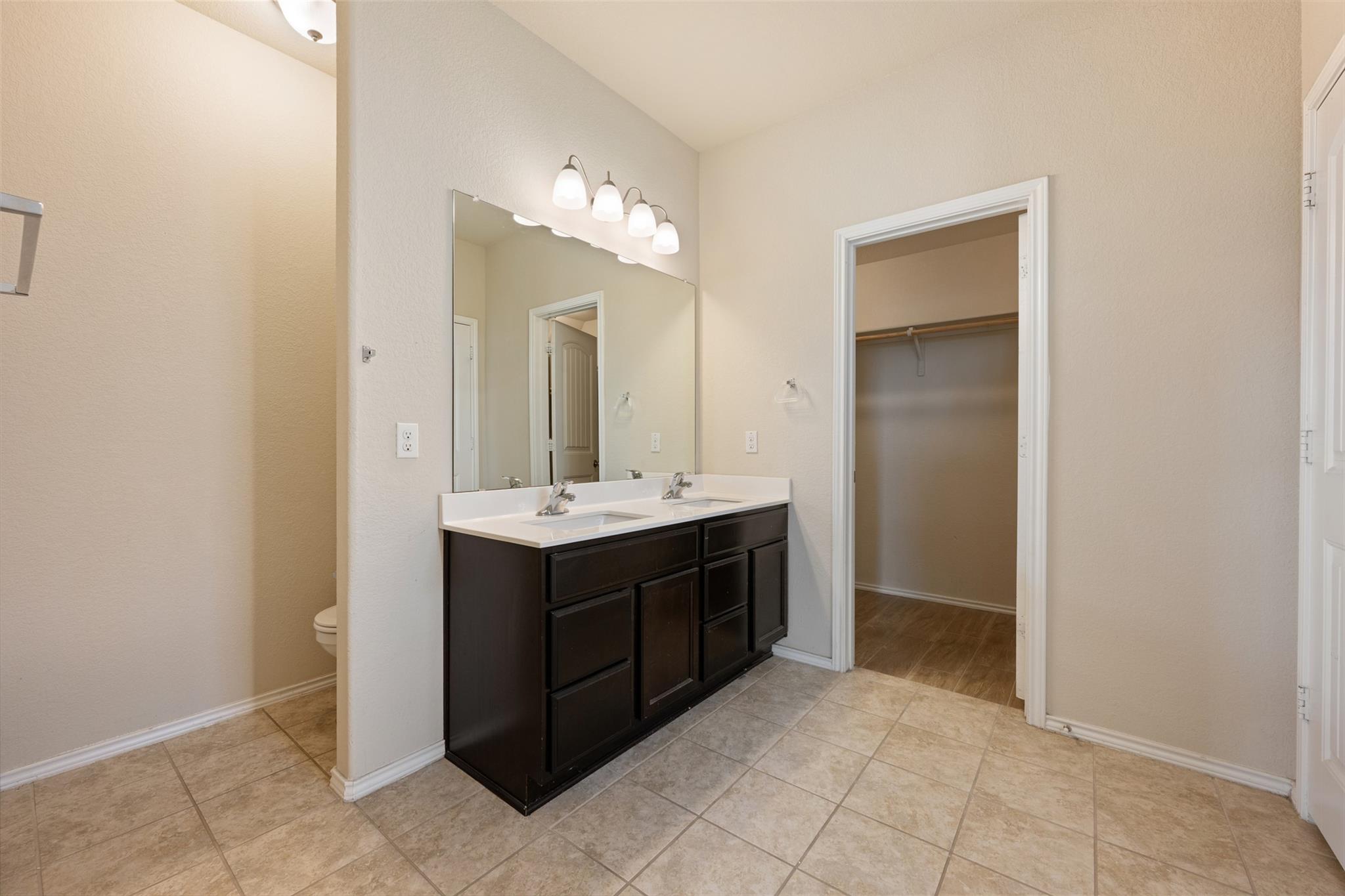 208 Plata Ln Property Photo 29