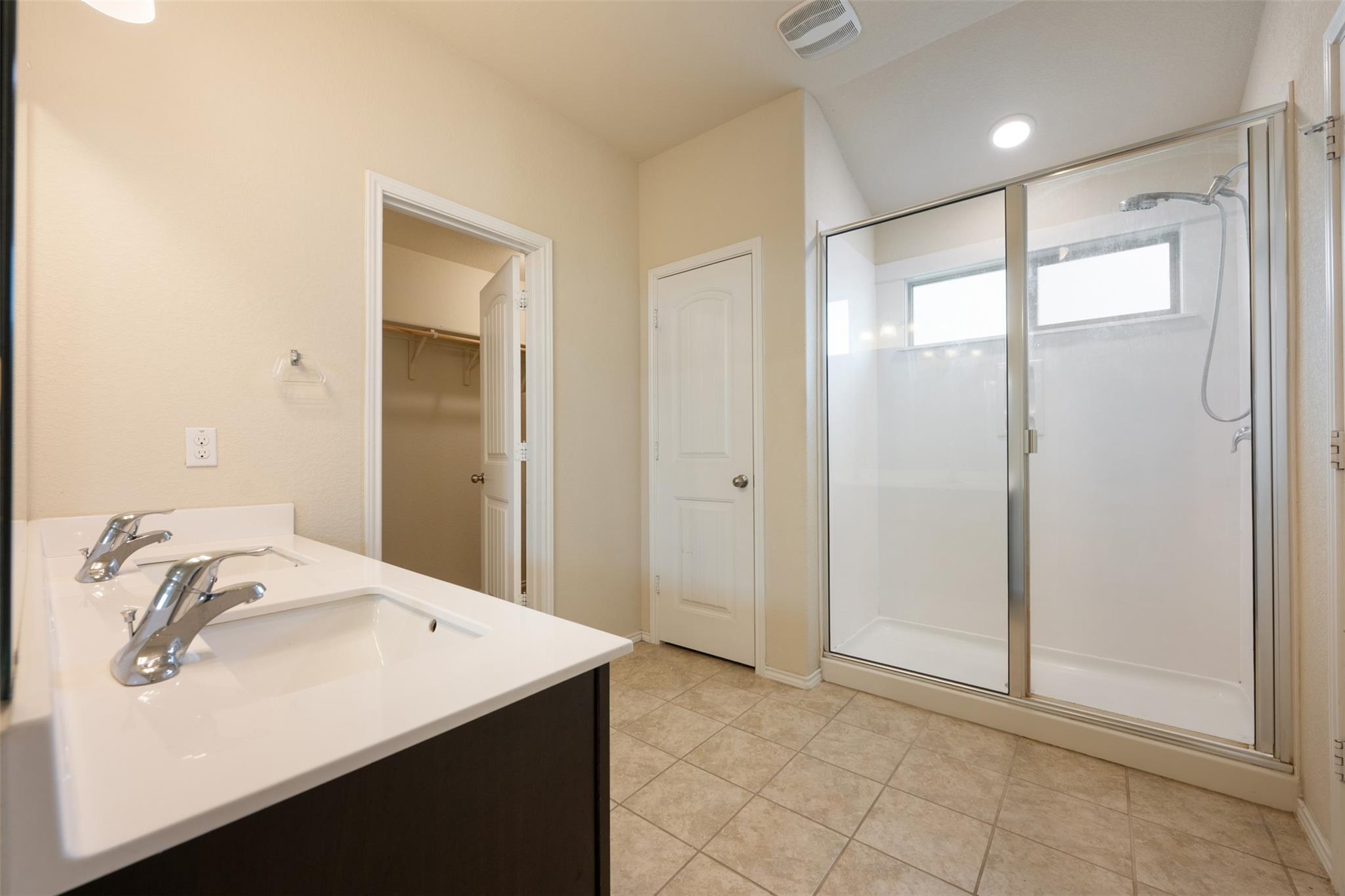 208 Plata Ln Property Photo 30