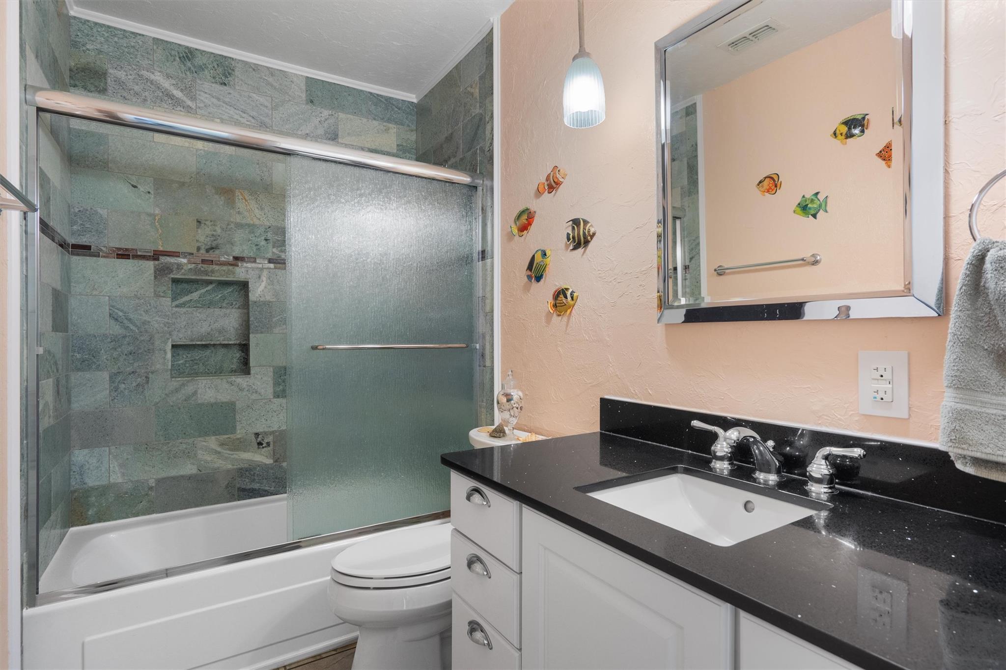 13215 Woodthorpe St Property Photo 20
