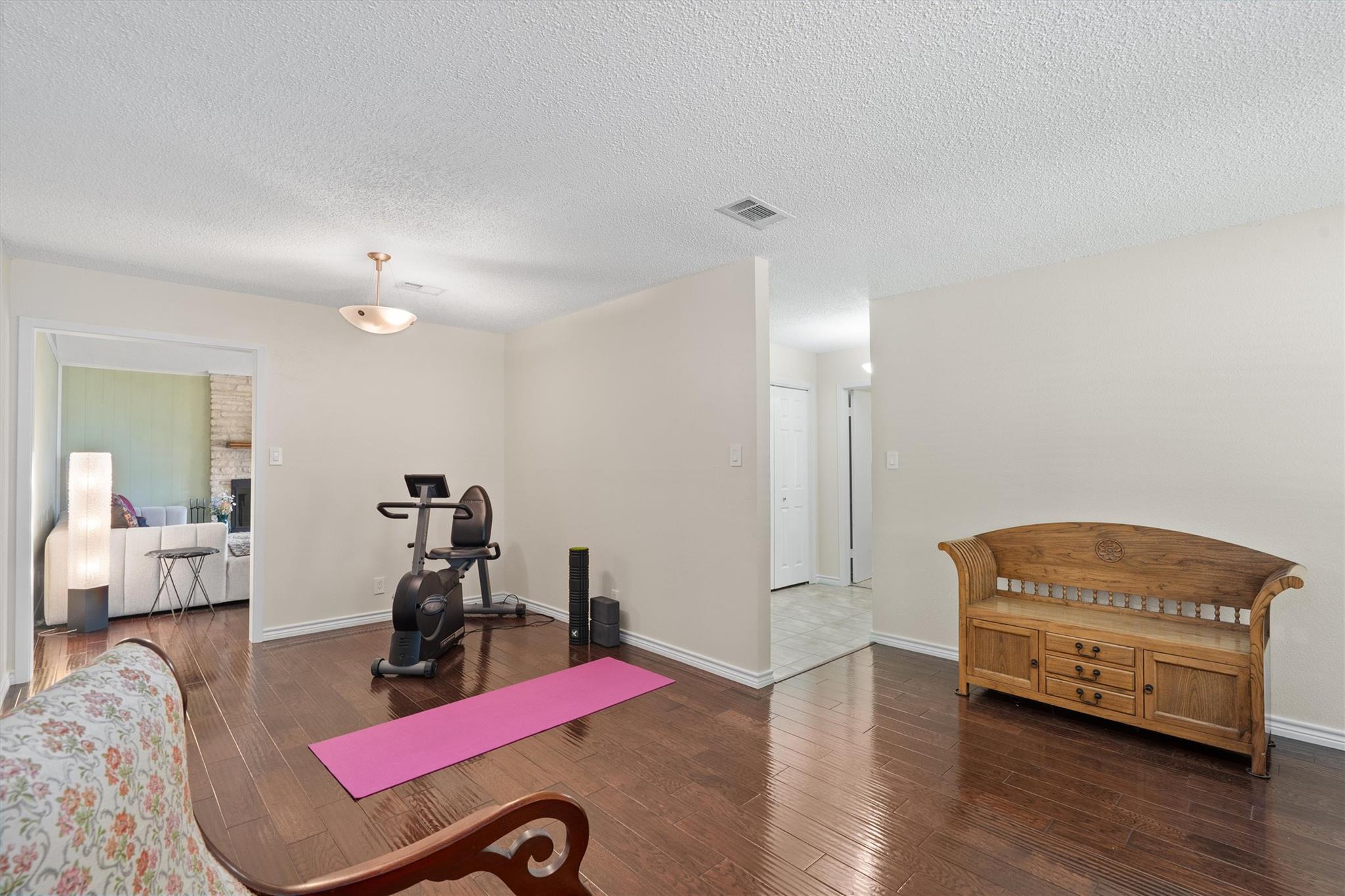 13215 Woodthorpe St Property Photo 23