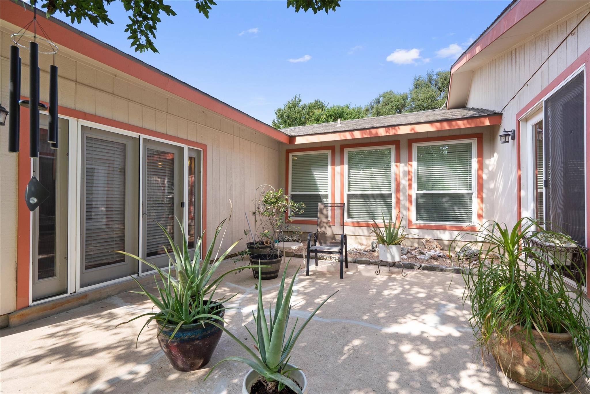 13215 Woodthorpe St Property Photo 24