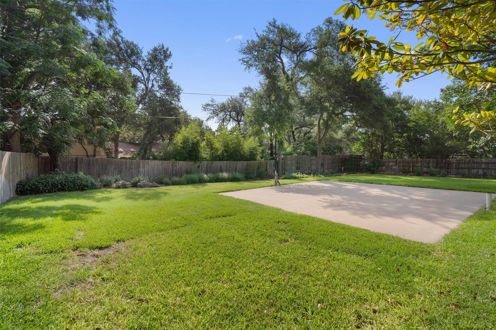13215 Woodthorpe St Property Photo 26