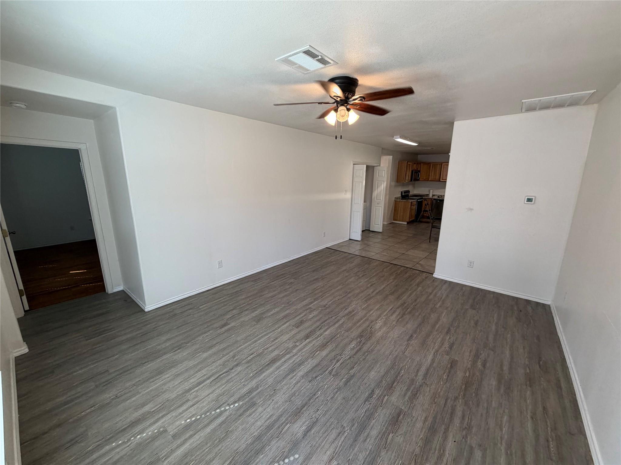 211 Shaw St #a Property Photo 2