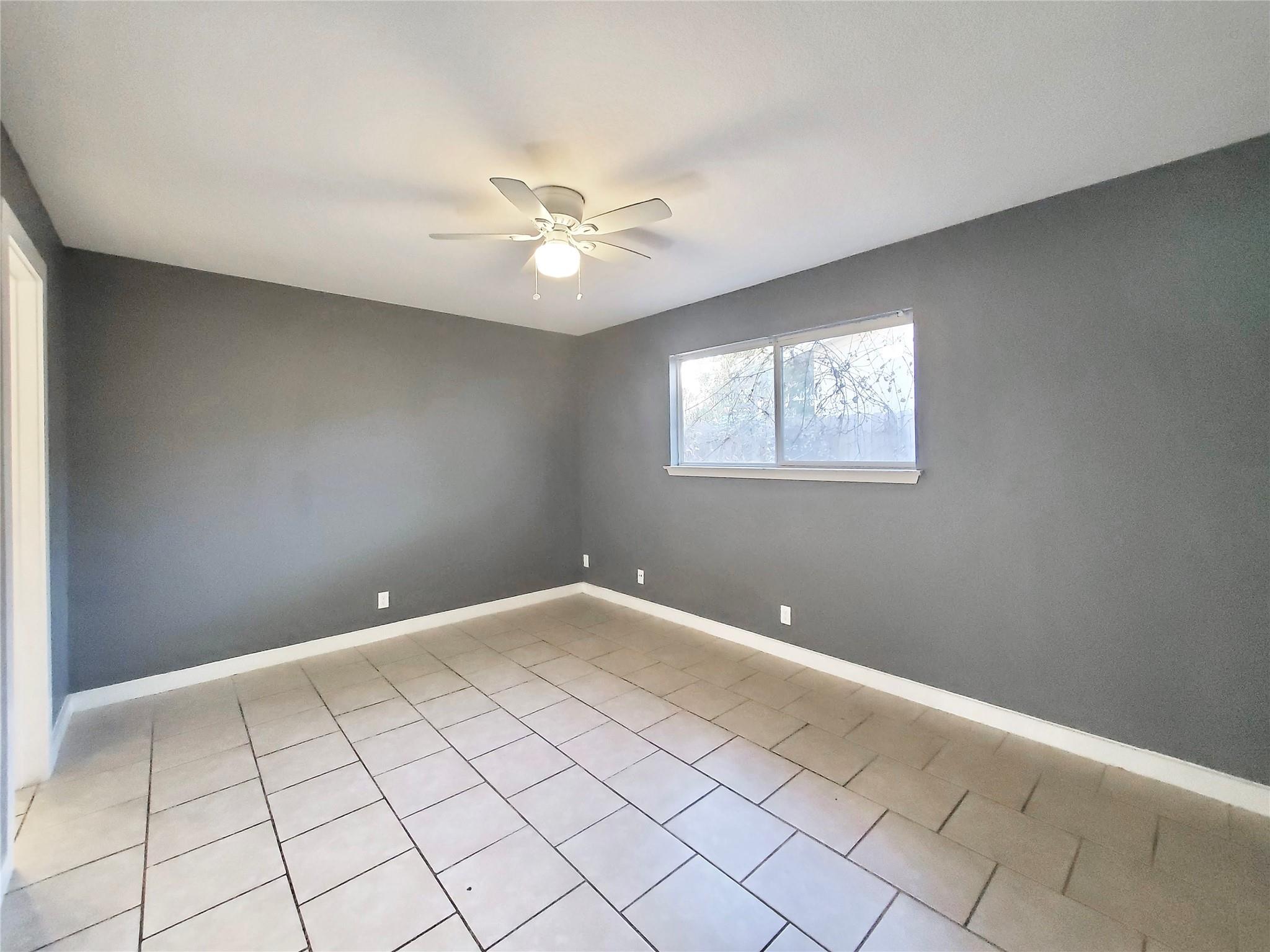 1813 Nicole Cir #b Property Photo 5